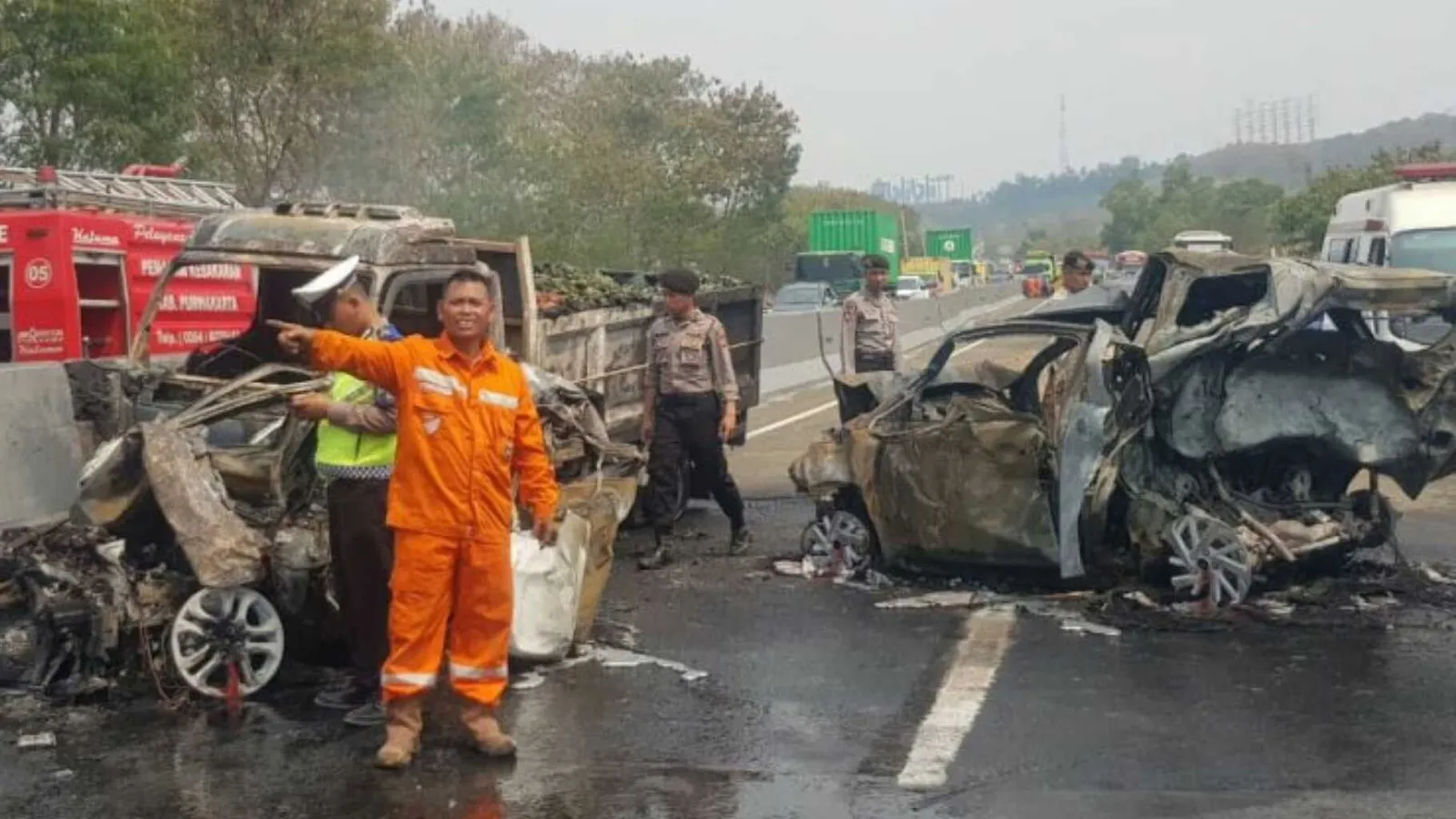 Update Kecelakaan Maut Tol Cipularang: Tersangka & Faktor Penyebabnya