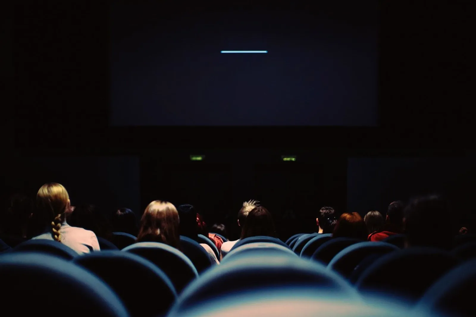 Belajar dari Syahrini, Ini Etika di Bioskop yang Sering Terlupakan