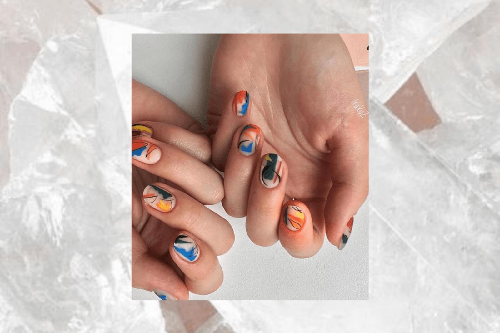 Tampil Kekinian Saat Hangout dengan 7 Inspirasi Nail Art Ini Yuk!