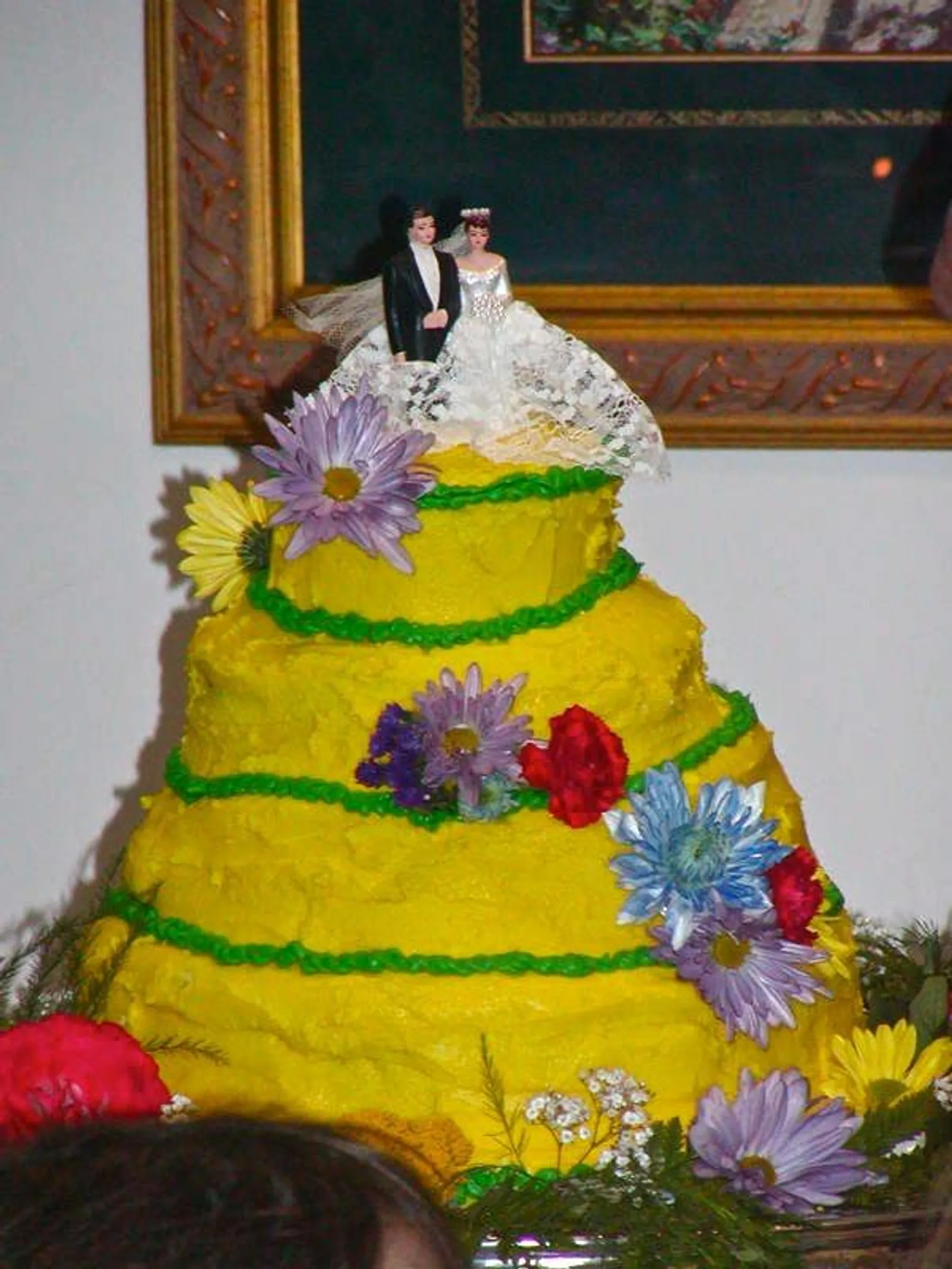 10 Wedding Cake Tergagal yang Pernah Ada, dari Aneh hingga Seram