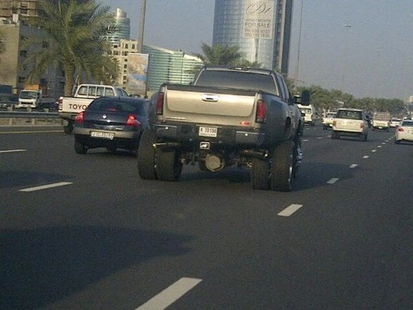 29 Hal yang Bikin Kamu Melongo, Ini  Pemandangan Sehari-hari di Dubai!