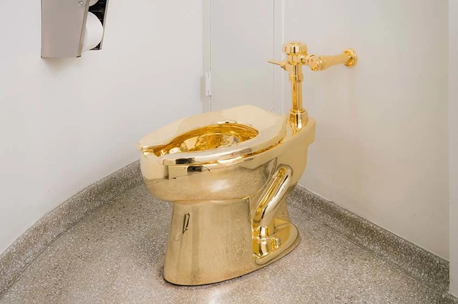 8 Fakta Toilet Berlapis Emas Seharga Rp112 Miliar yang Dicuri