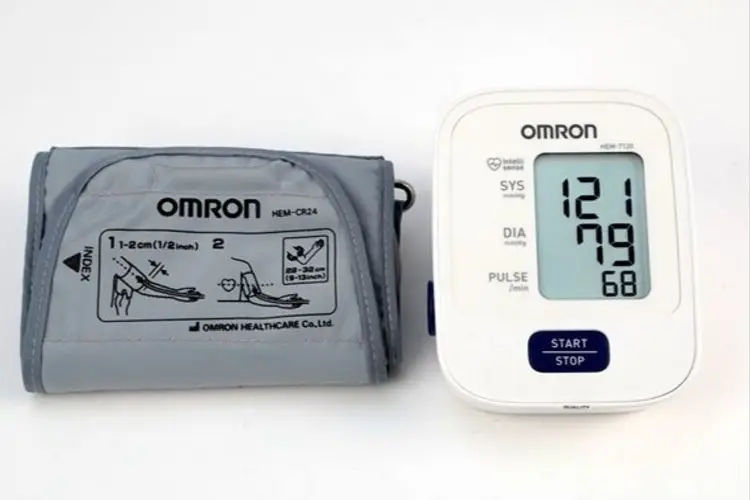 Rekomendasi Alat Pengukur Tekanan Darah untuk di Rumah dari Omron