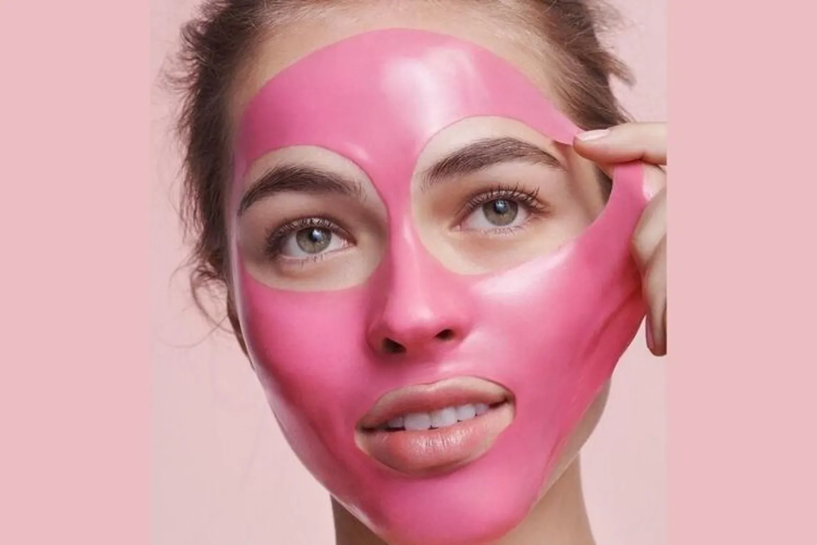 Peel-off Mask Pilihan untuk Kulit Wajah Makin Bersih dan Bersinar
