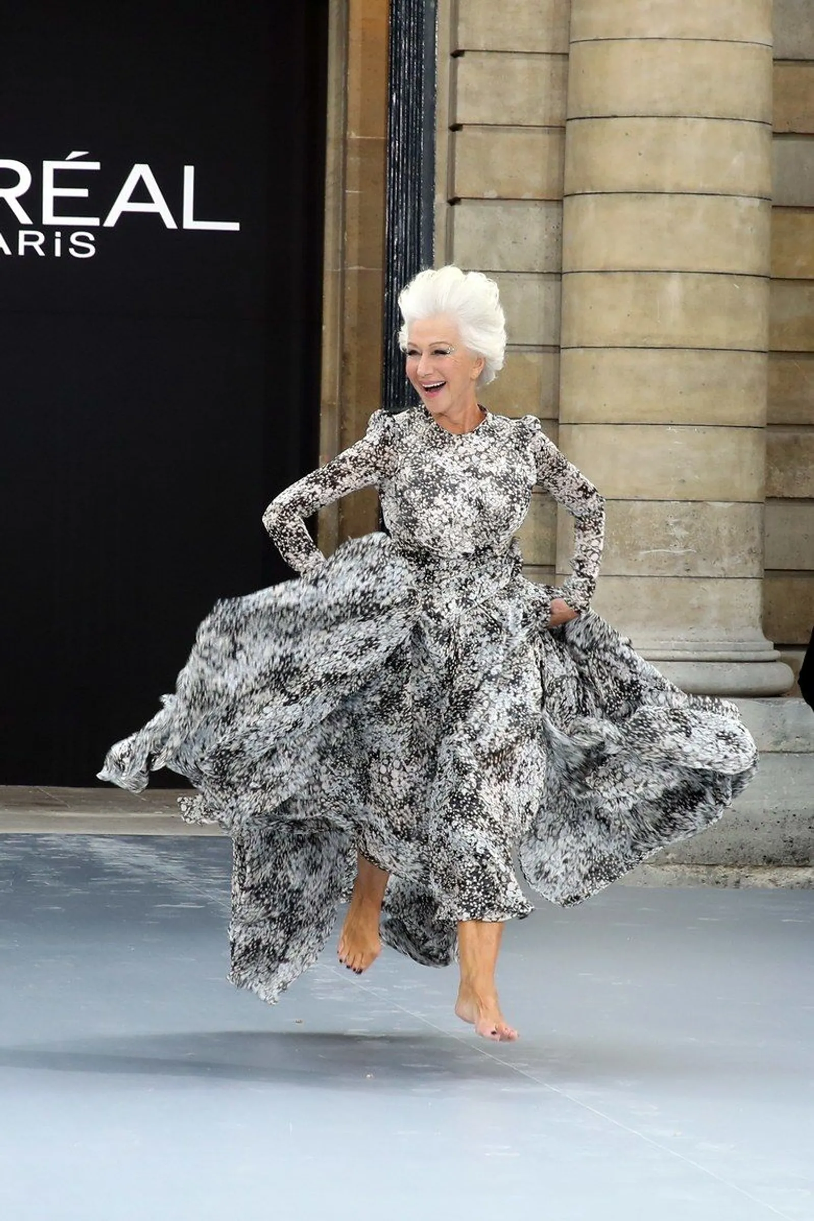 Selain Gaun Melayang, Ini Momen Seru di Paris Fashion Week Spring 2020