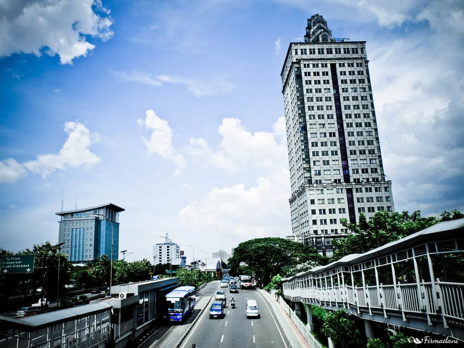 5  Kisah Mistis yang Paling Terkenal di Menara Saidah Jakarta
