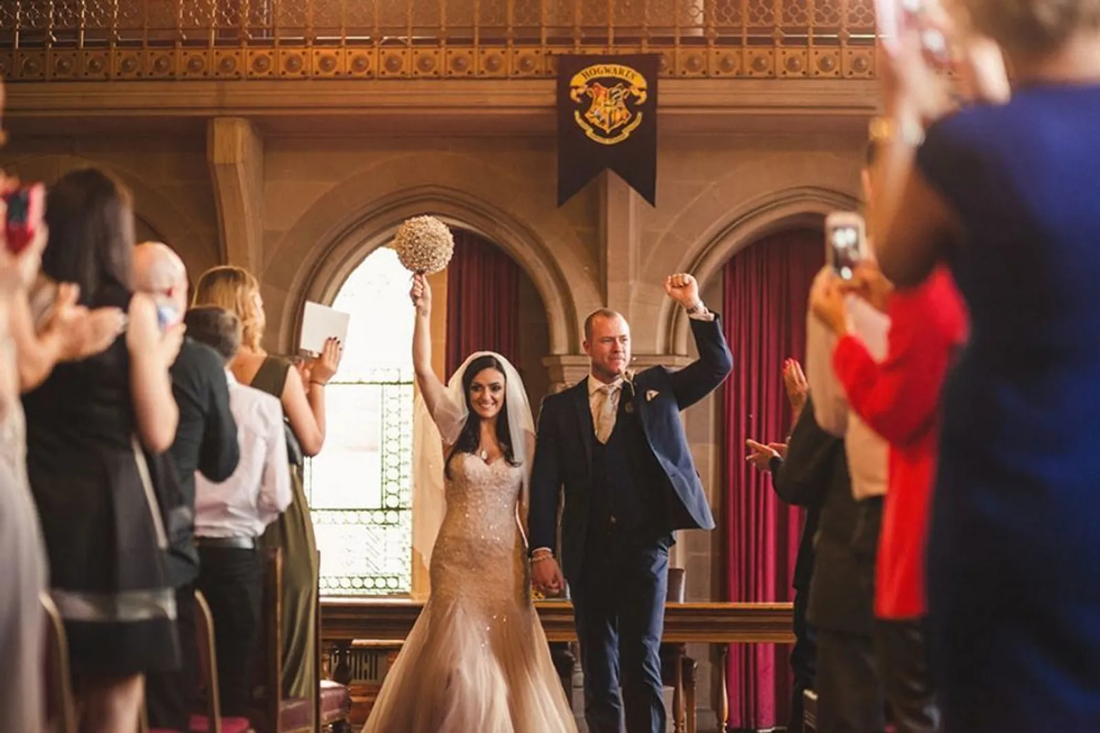 Berani Beda, Pasangan Ini Gelar Pernikahan Bertema Harry Potter