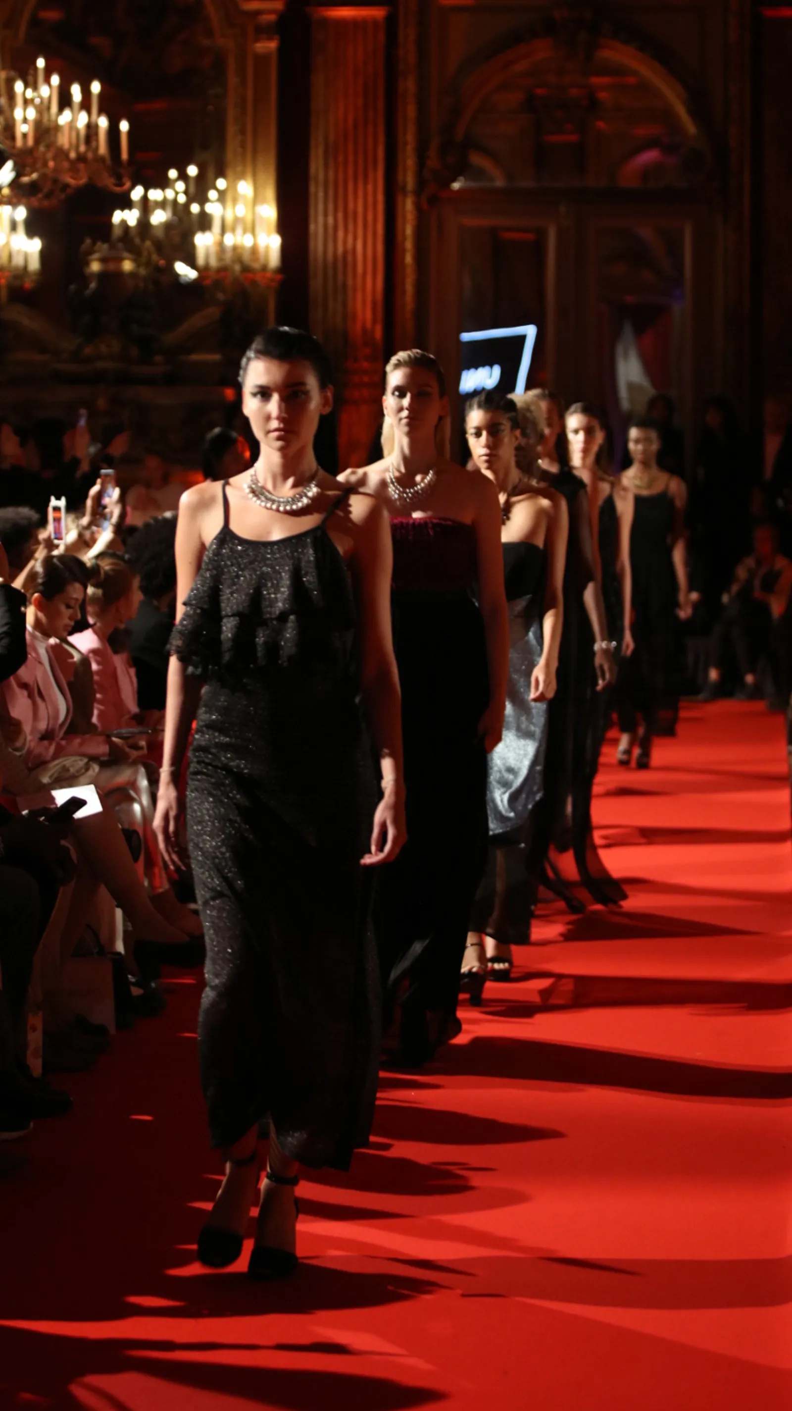 Bangga! Desainer Indonesia Tampil di Paris Fashion Week Spring 2020