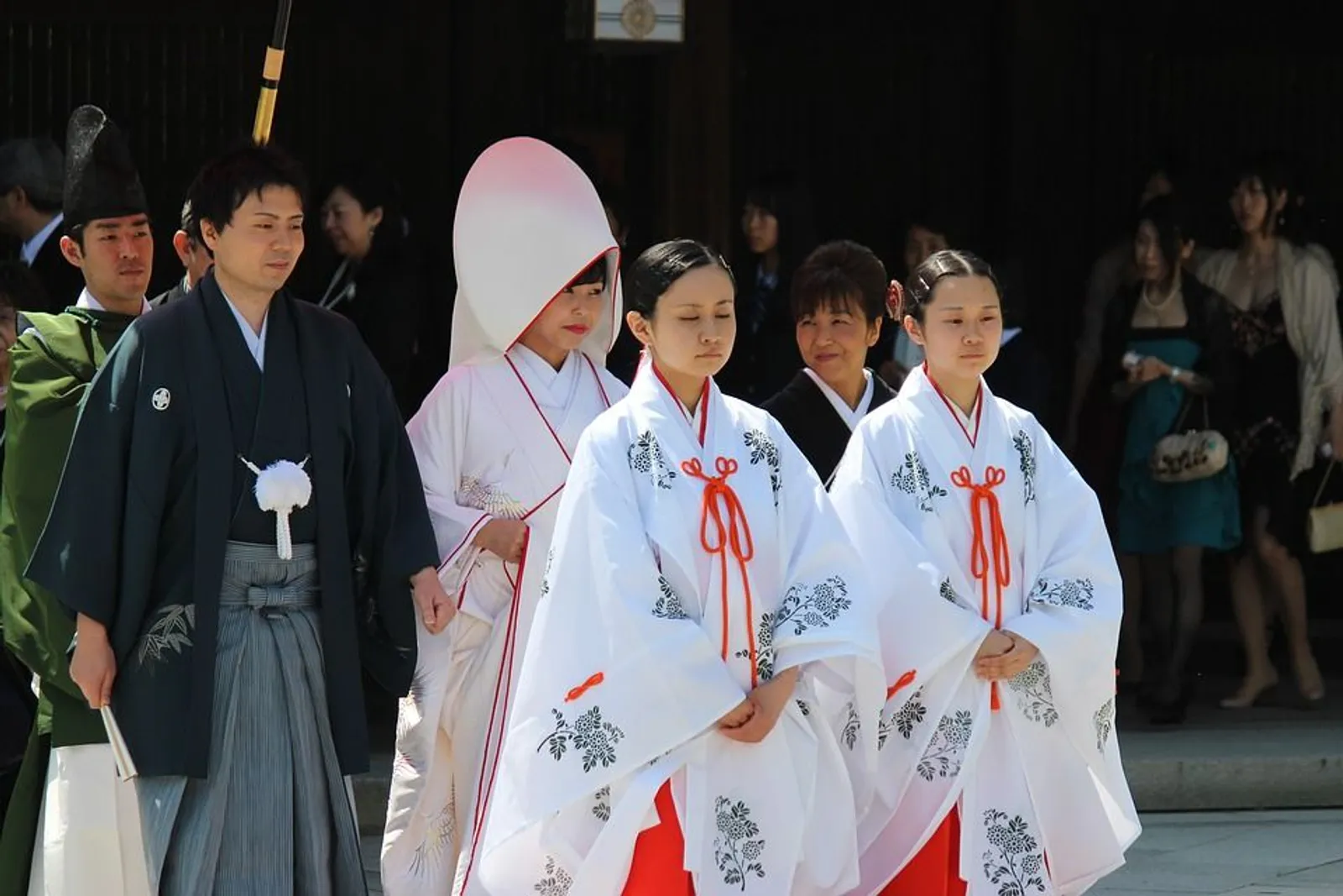 Cerita Laki-Laki Jepang dan Pengalamannya Punya 100 'Istri'