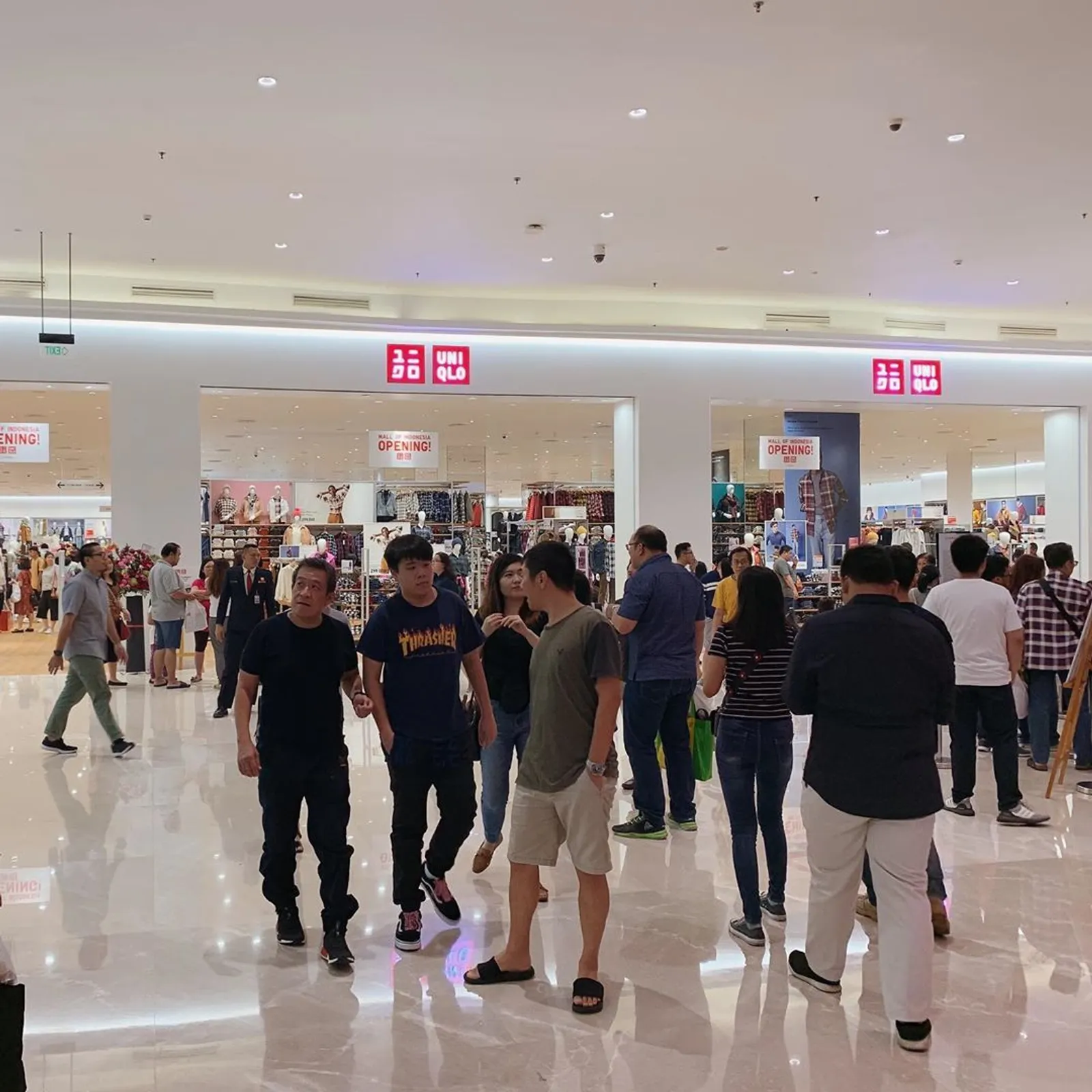 Antusias! UNIQLO Buka Toko di Mall of Indonesia