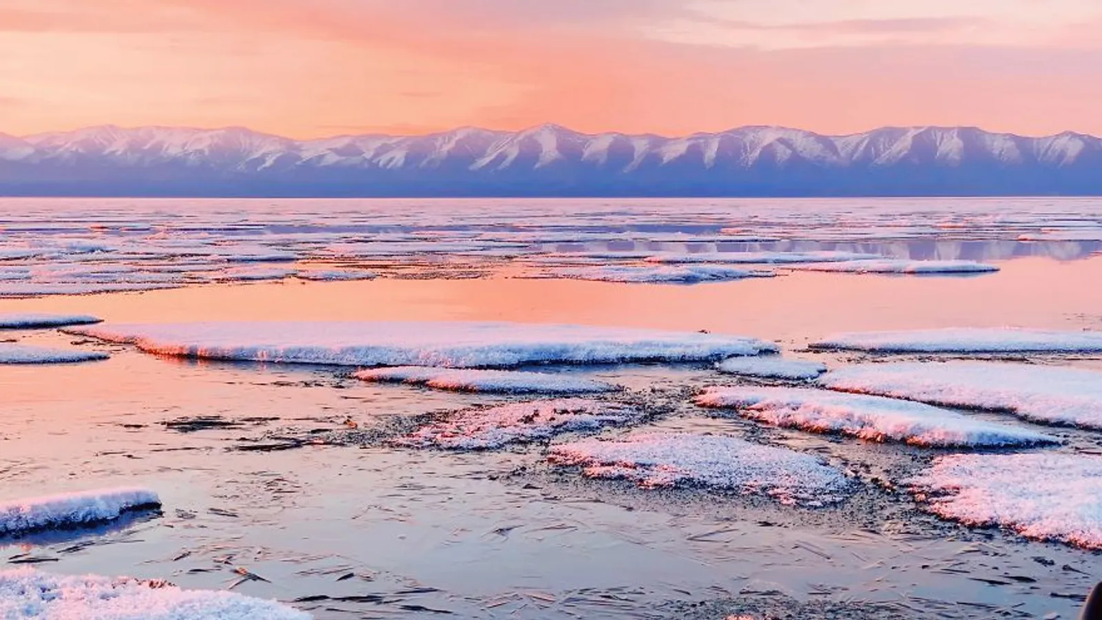 Keindahan Danau Baikal yang Tersembunyi   