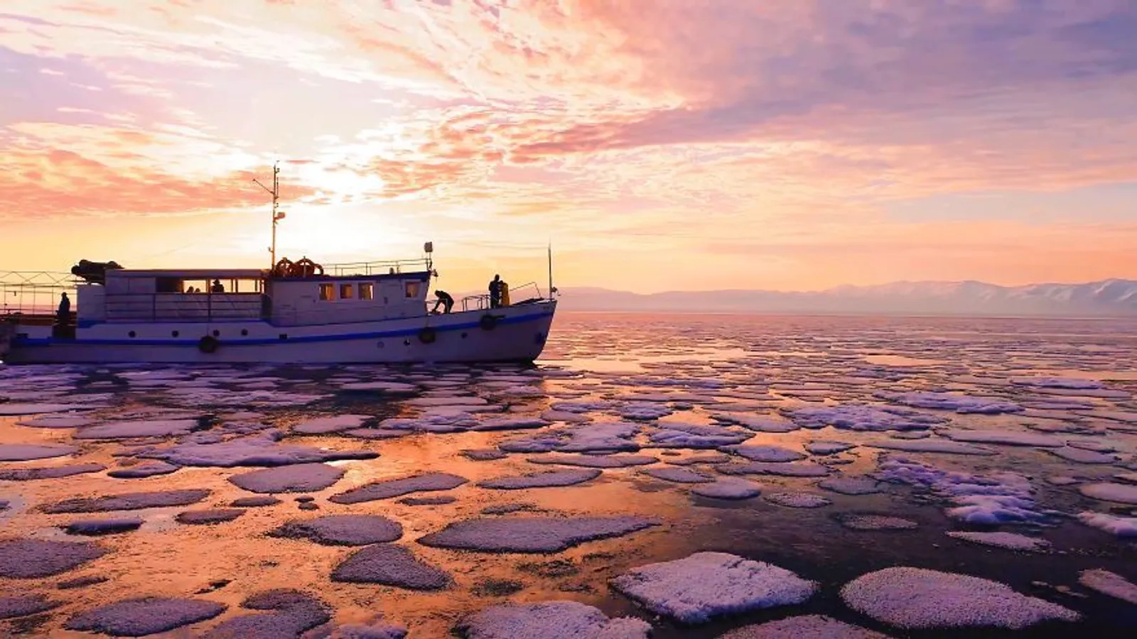 Keindahan Danau Baikal yang Tersembunyi   