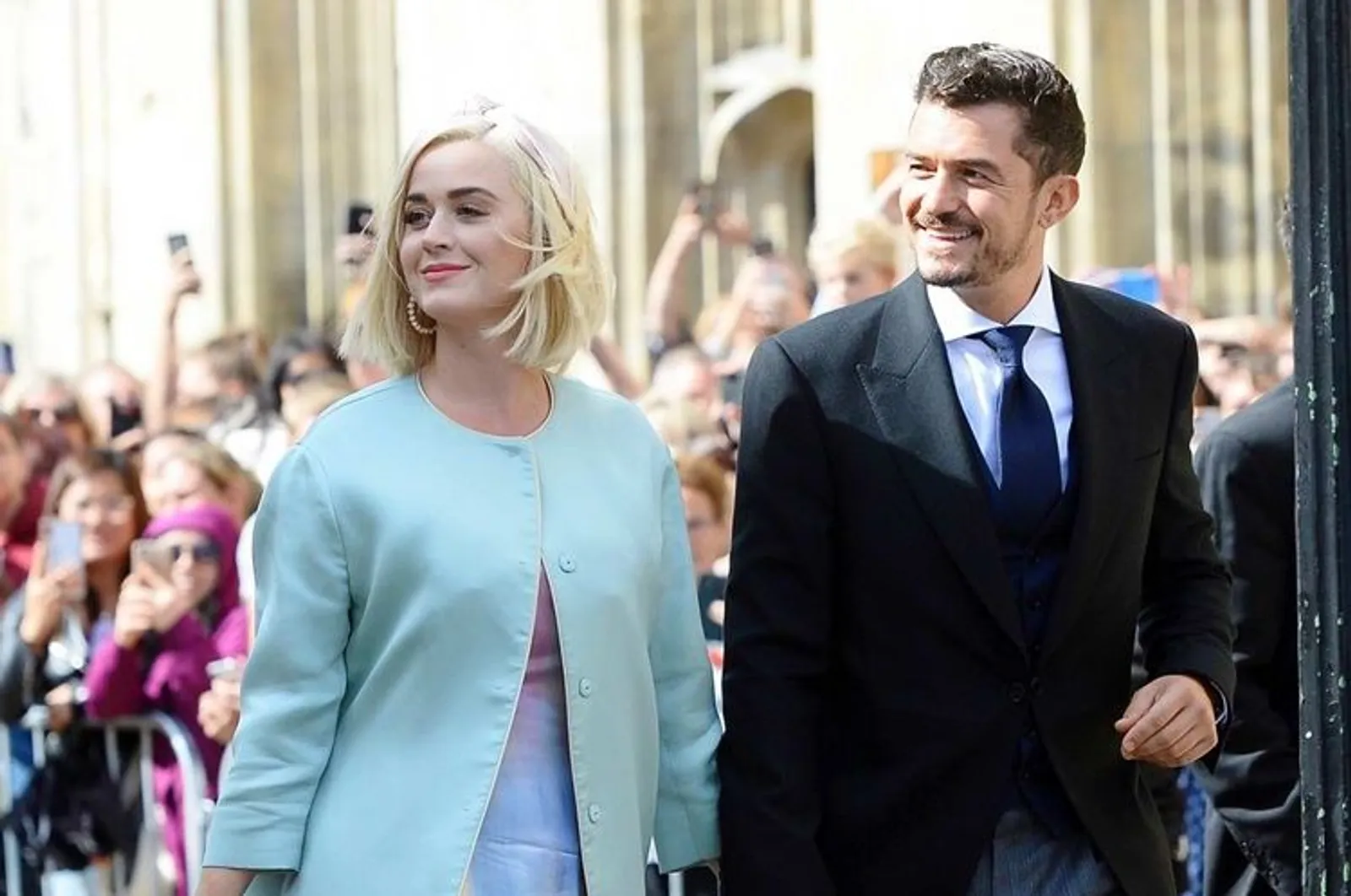 Menikah Desember Ini, Katy Perry-Orlando Bloom Siapkan Wedding Planner