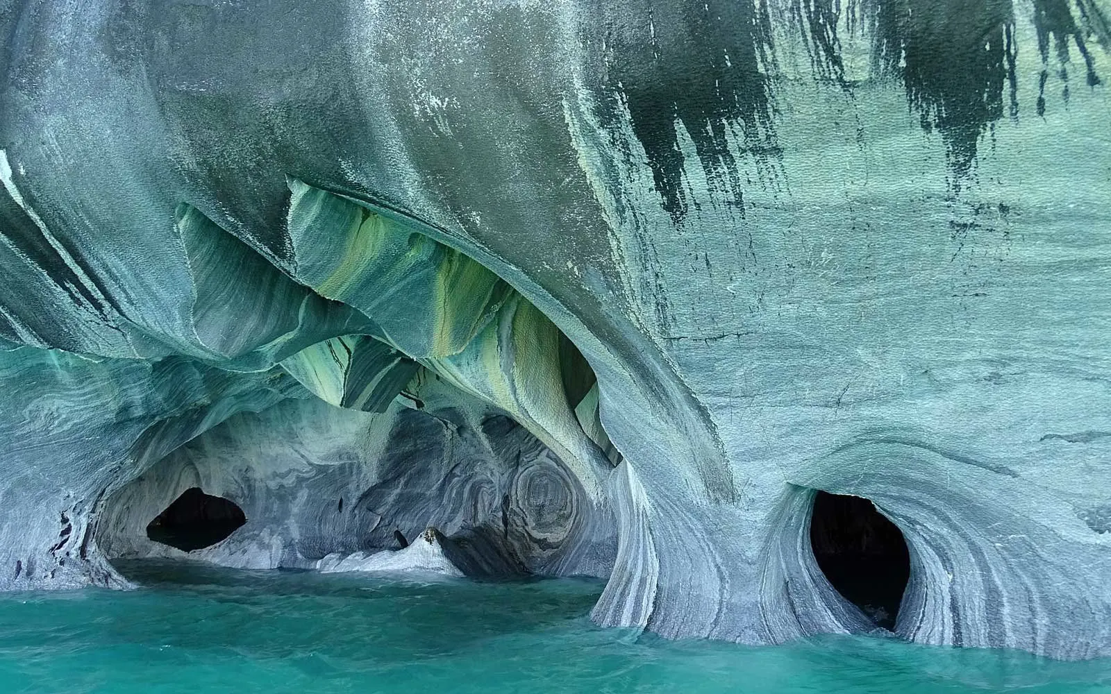 Menelusuri Indahnya Marble Caves di Patagonia, Republik Chili