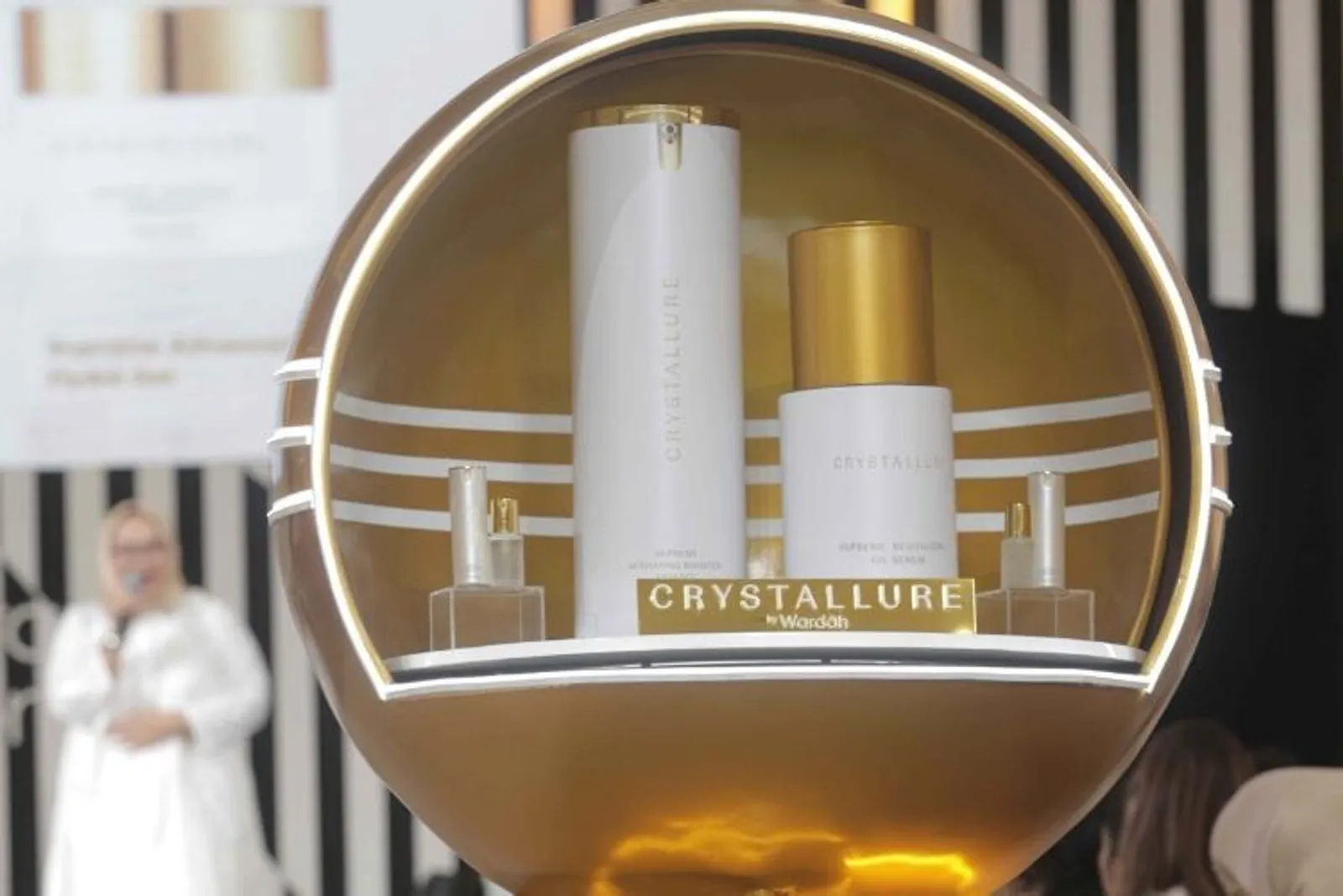 Crystallure by Wardah, Lini Premium dengan Kandungan Kristal Emas