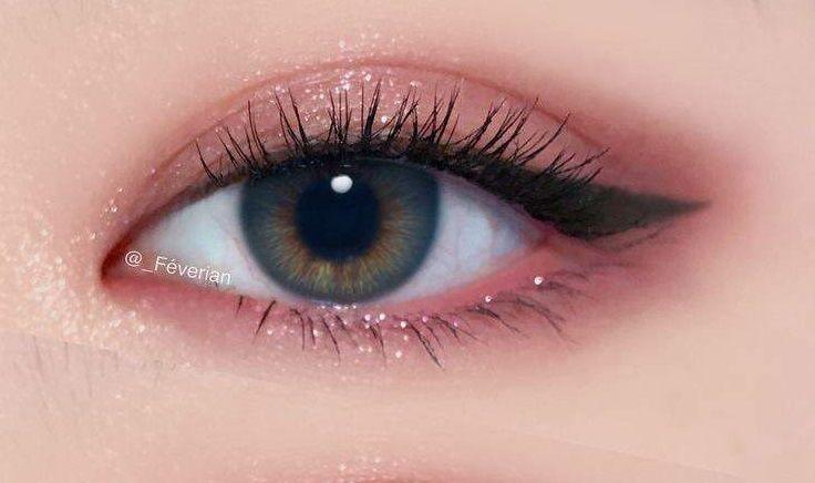 8 Referensi Eye Makeup Look Sehari-hari, Natural Banget!
