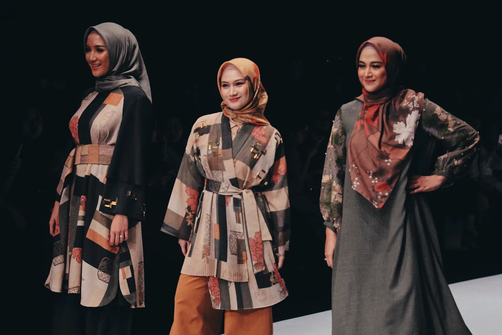 Trend Fashion Hijab Terbaru dari Jakarta Fashion Week 2020