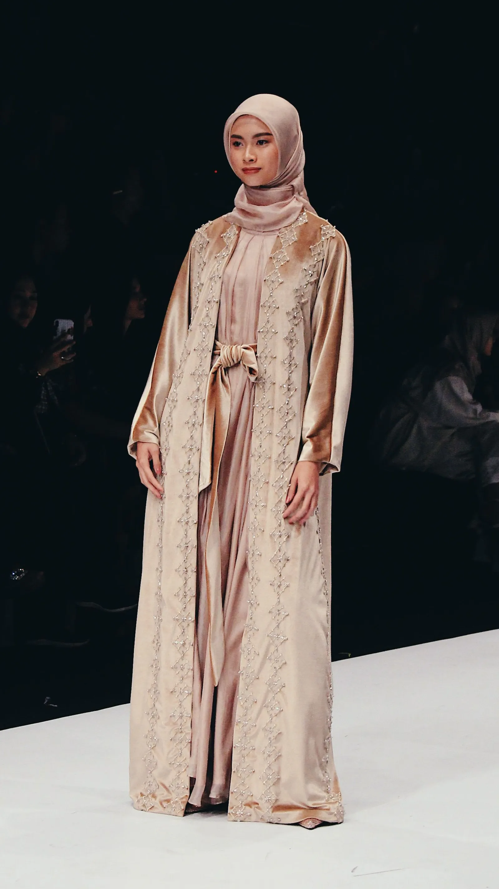 Trend Fashion Hijab Terbaru dari Jakarta Fashion Week 2020