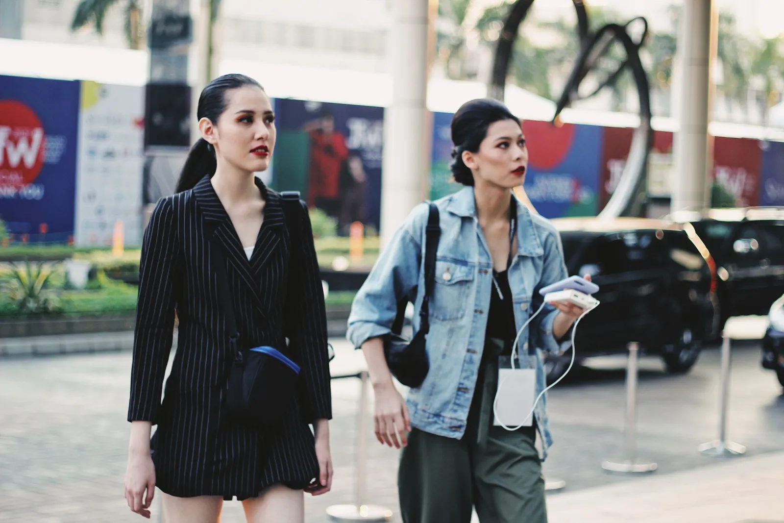 Potret Street Style di Jakarta Fashion Week 2020