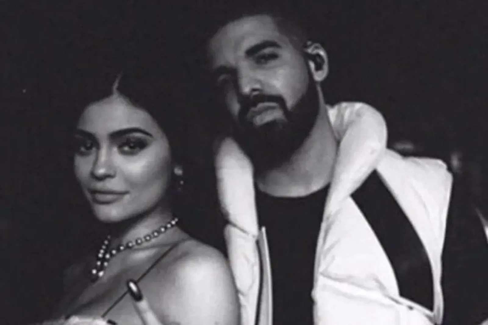 Sering Jalan Bareng, Kylie Jenner dan Drake Pacaran?