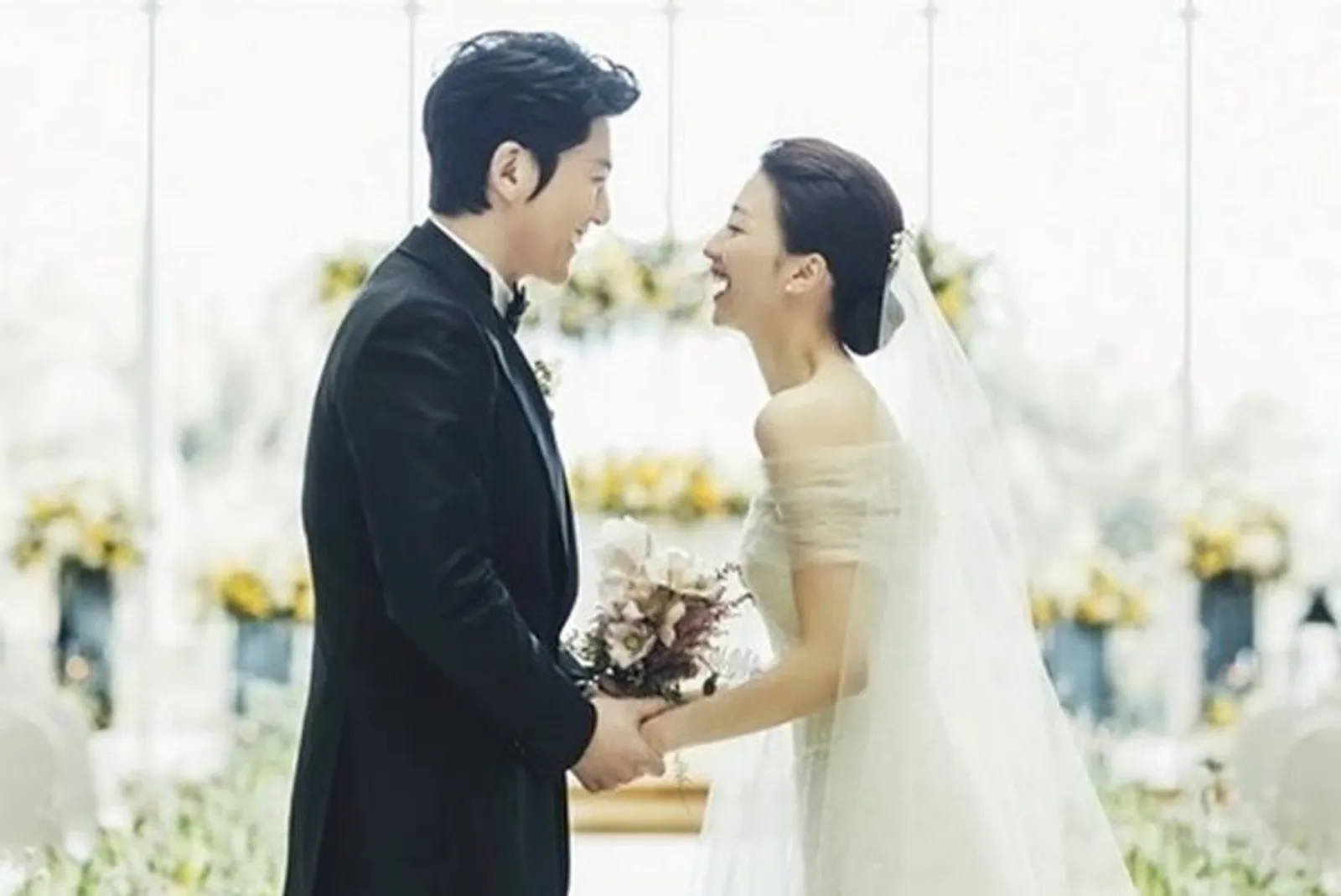 Terlibat Cinlok, 5 Pasangan Seleb Korea Ini Tetap Langgeng Hingga Kini