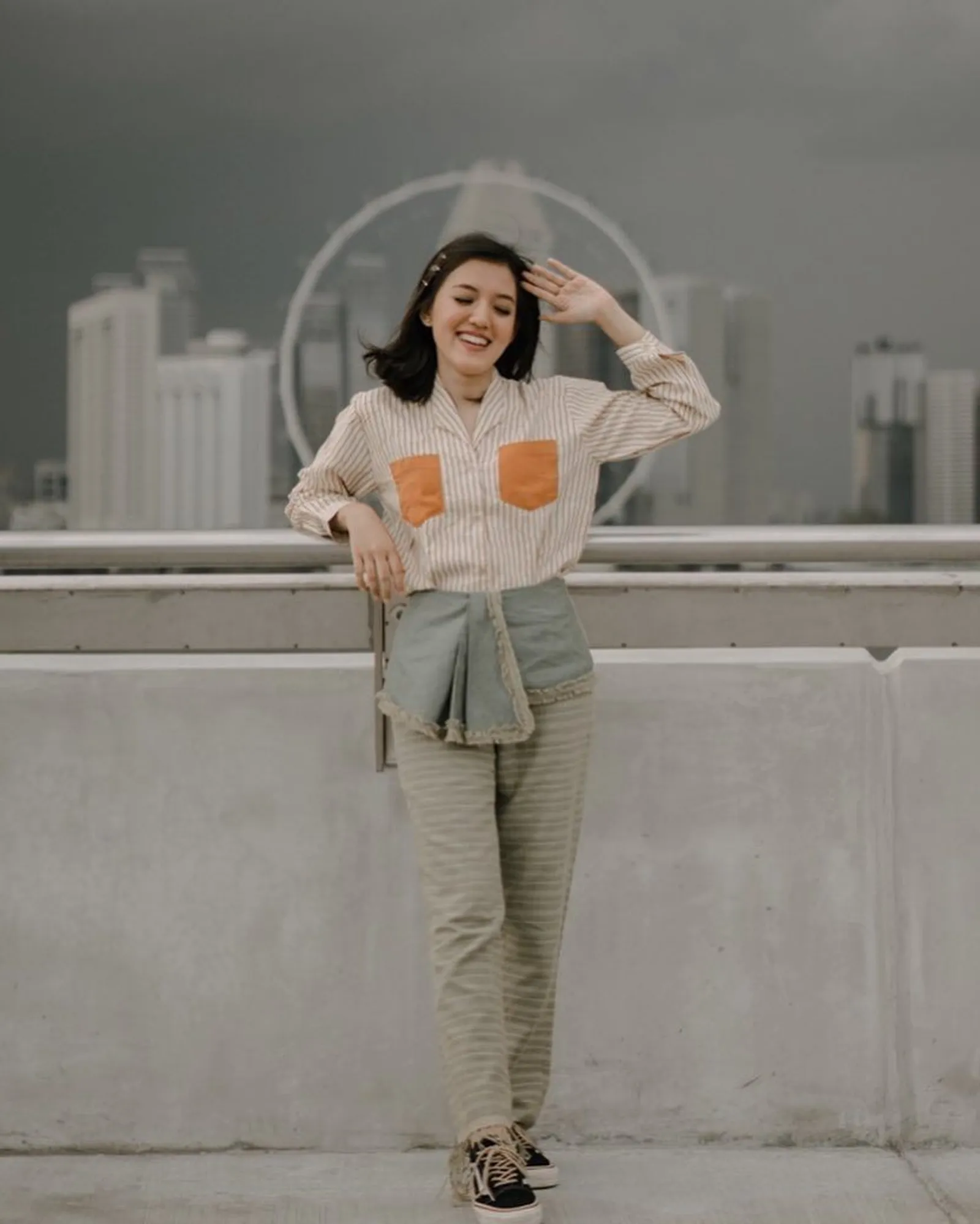 Cinta Brand Lokal, Ini gaya OOTD Ify Alyssa yang Kece