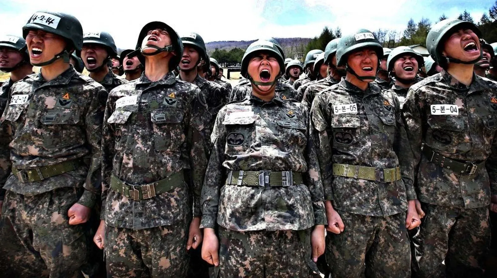 10 Fakta di Balik Kenapa Idol KPop Cowok Harus Jalani Wajib Militer