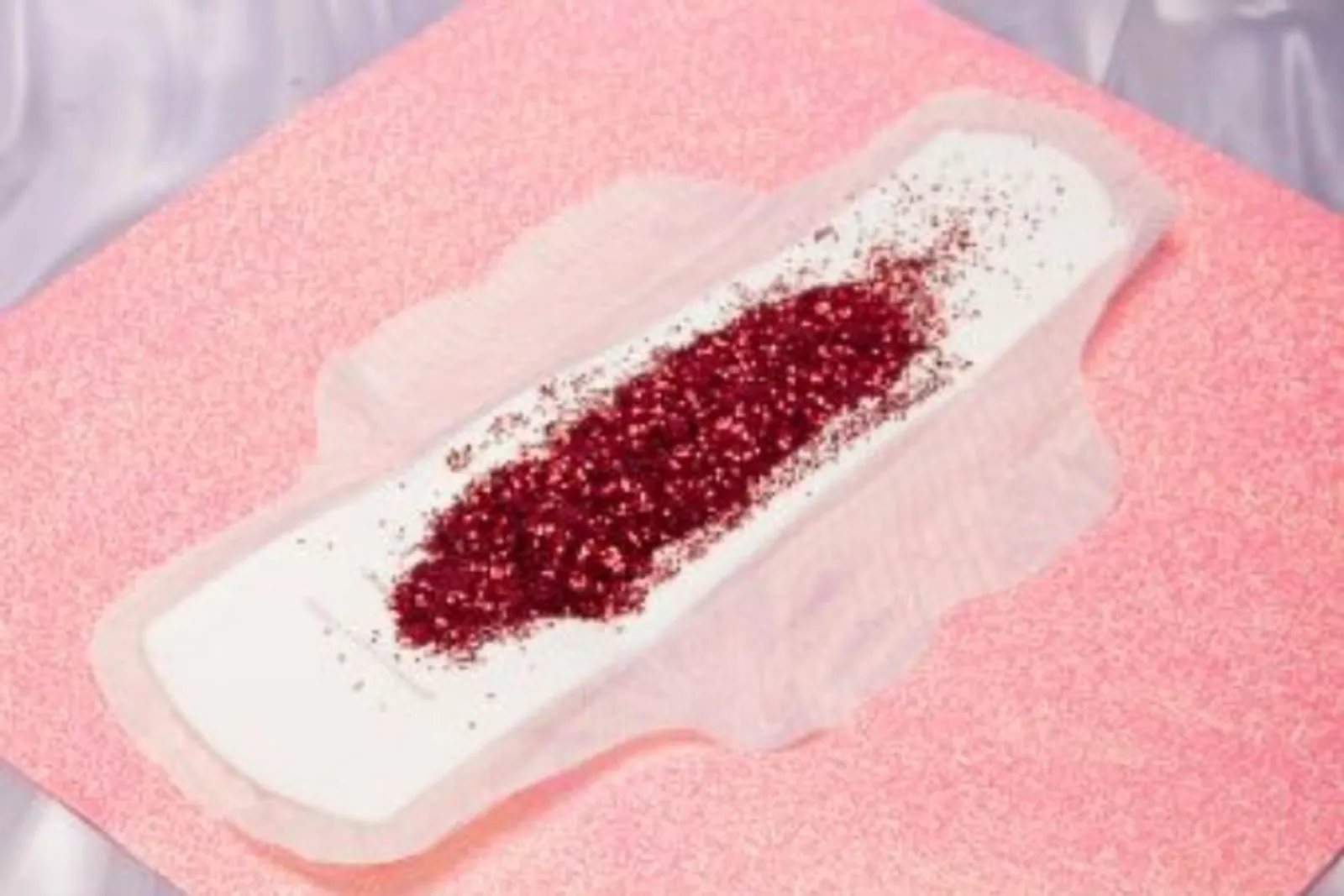 Kenali Kondisi Kesehatan Kamu dari 7 Tipe Warna Darah Saat Menstruasi 