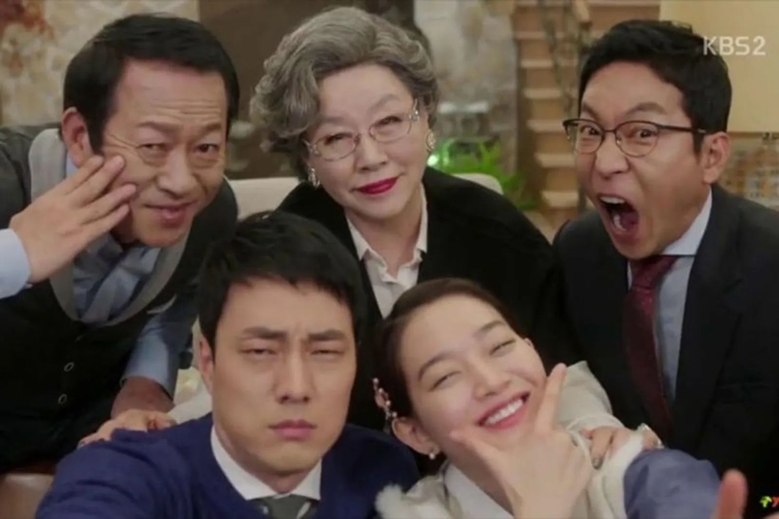 5 Kisah Romantis Orang Dewasa di K-Drama Ini Juga Bikin Baper Lho