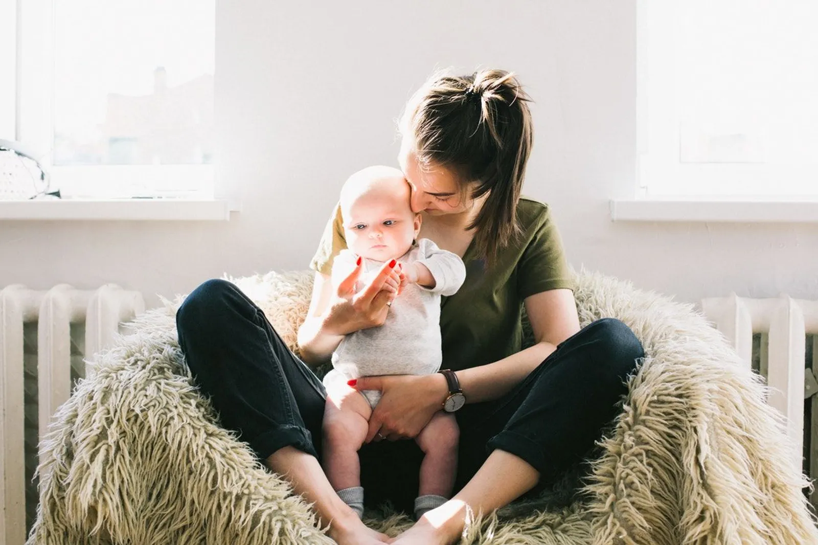 9 Cara Memijat Payudara Untuk Ibu Menyusui 