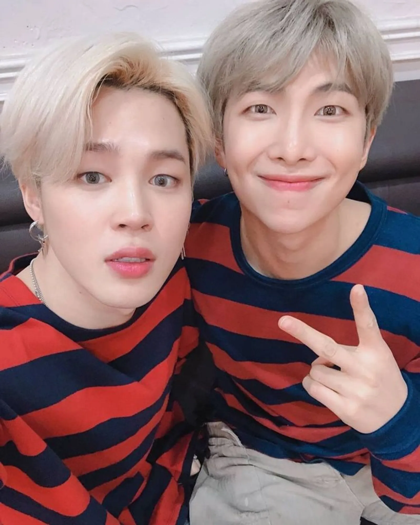 Kompak Banget! Ini 10 Potret Bromance Jimin dan RM 'BTS'