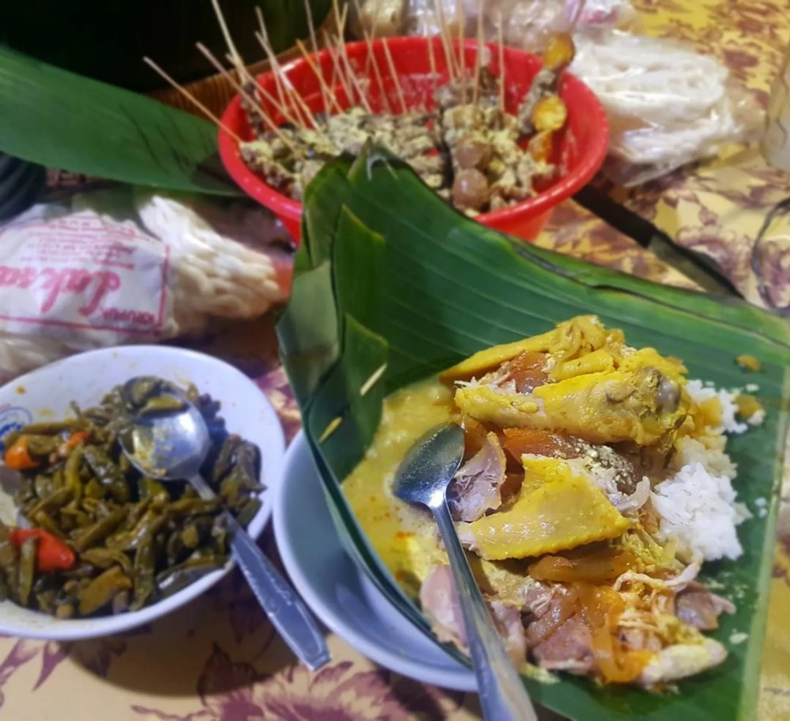 12 Kedai Nasi Ayam Paling Enak Di Semarang, Gurihnya Nagih Betul!
