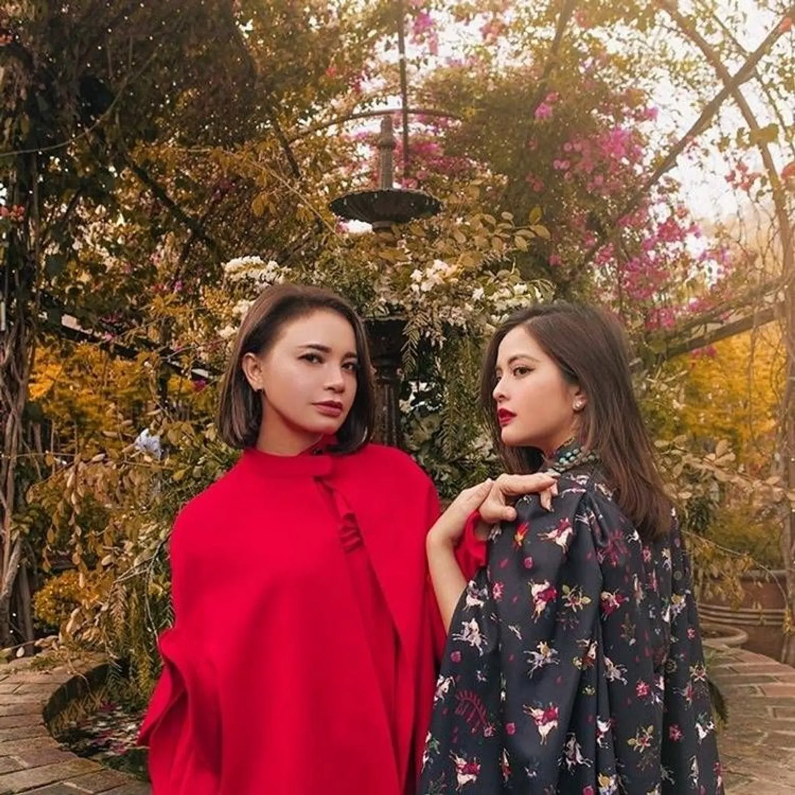 10 Potret Persahabatan Tasya Kamila & Rossa yang Bak Saudara Kandung
