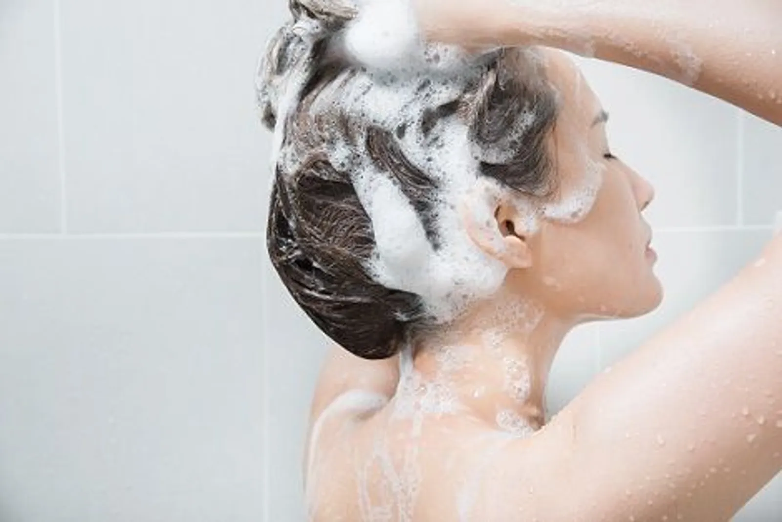 Jangan Salah, Ini Cara Mencuci Rambut yang Tepat!