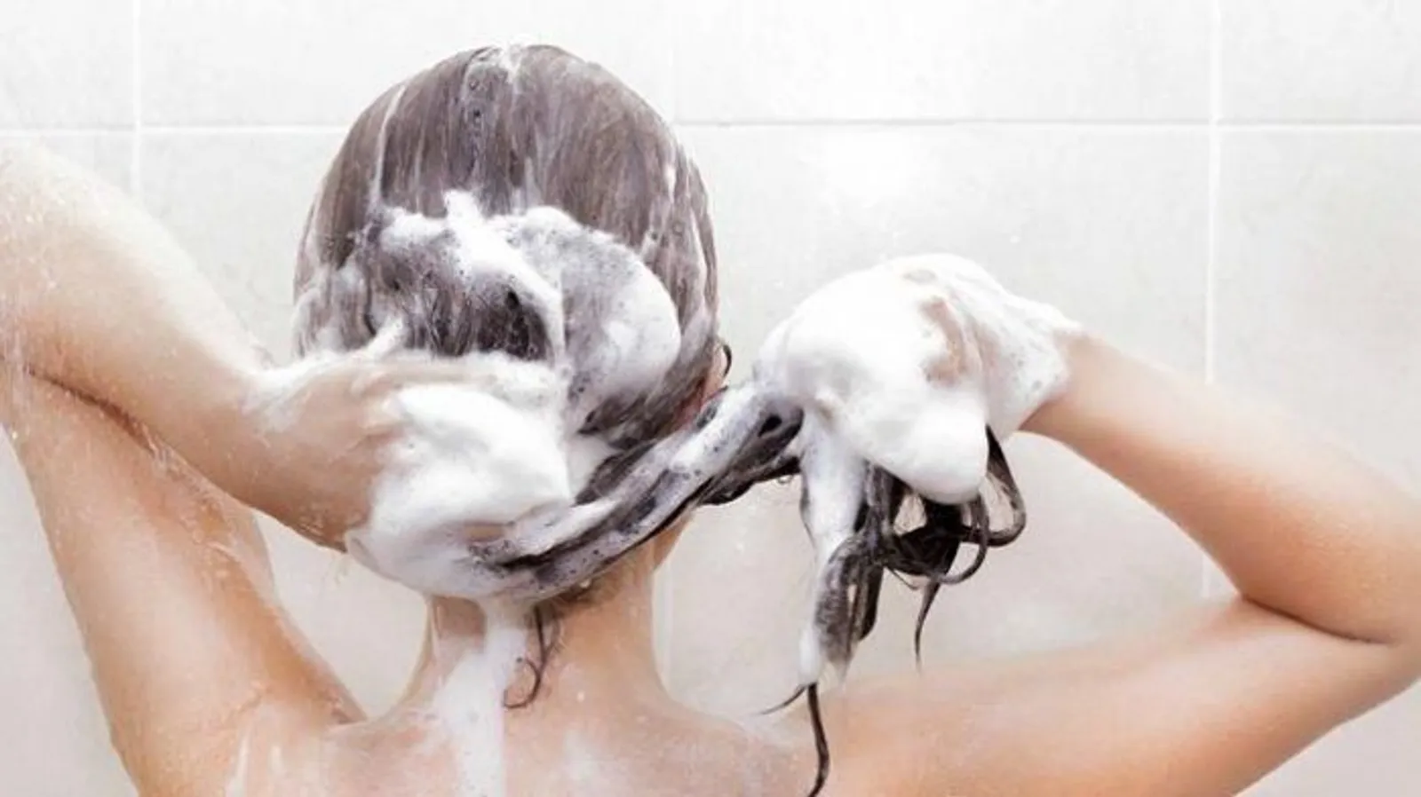 Jangan Salah, Ini Cara Mencuci Rambut yang Tepat!