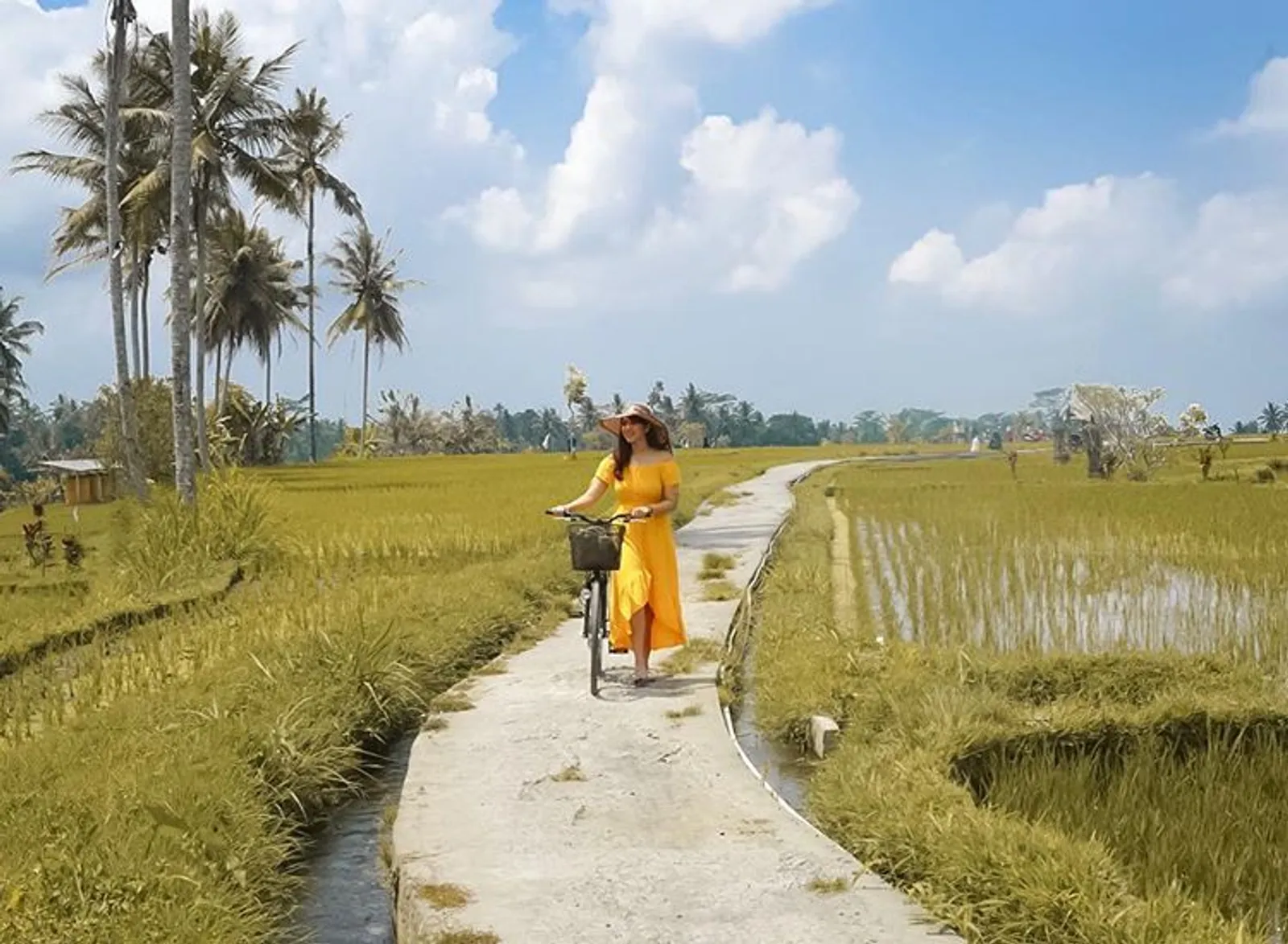 Keseruan Travelling bareng Dewi Paramita, Bisa Jadi Inspirasi Kamu Nih
