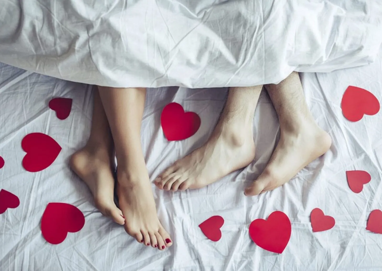 Menurut Medis, Ini 9 Penjelasan soal Bercinta Saat Kamu Menstruasi
