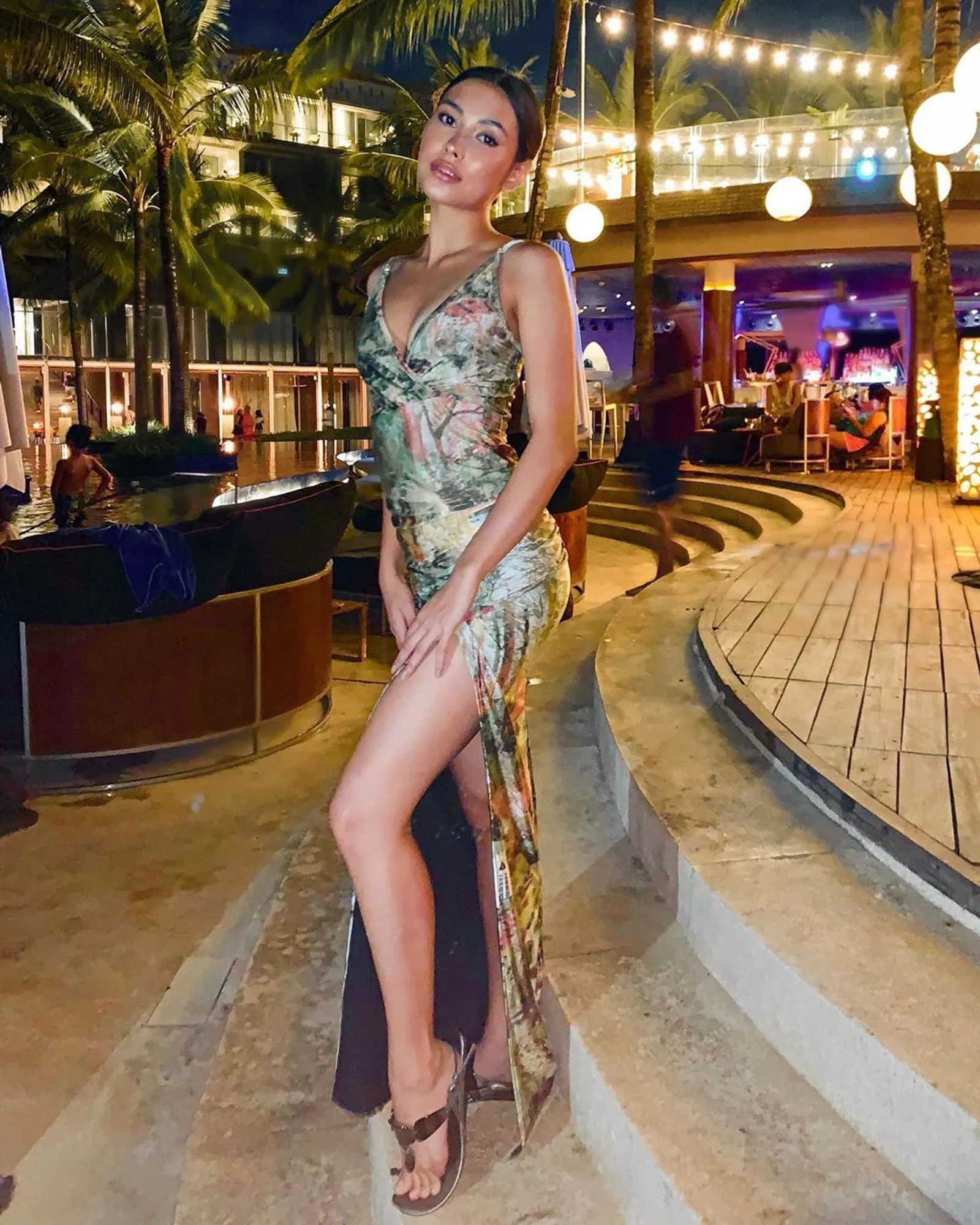 Gaya Sensual Frederika Cull, Miss Universe Indonesia 2019