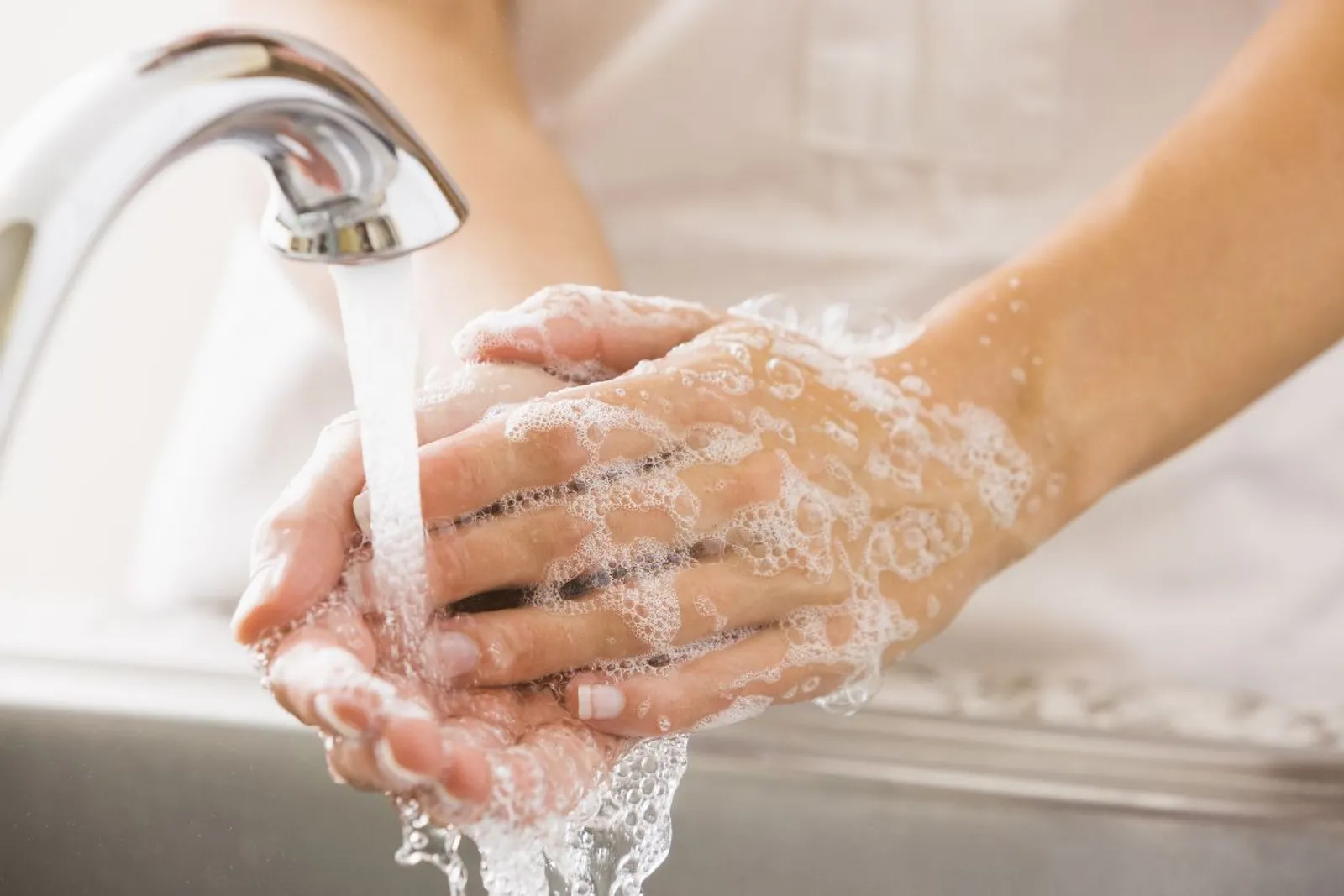 Biar Nggak Sakit, Segera Cuci Tangan Setelah Memegang 9 Hal Ini