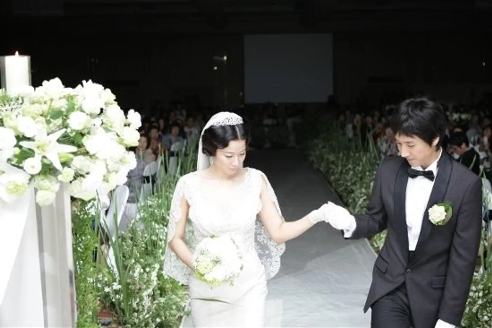 Dipisahkan Maut, Ini Perjalanan Asmara Lee Sun Kyun & Hye Jin