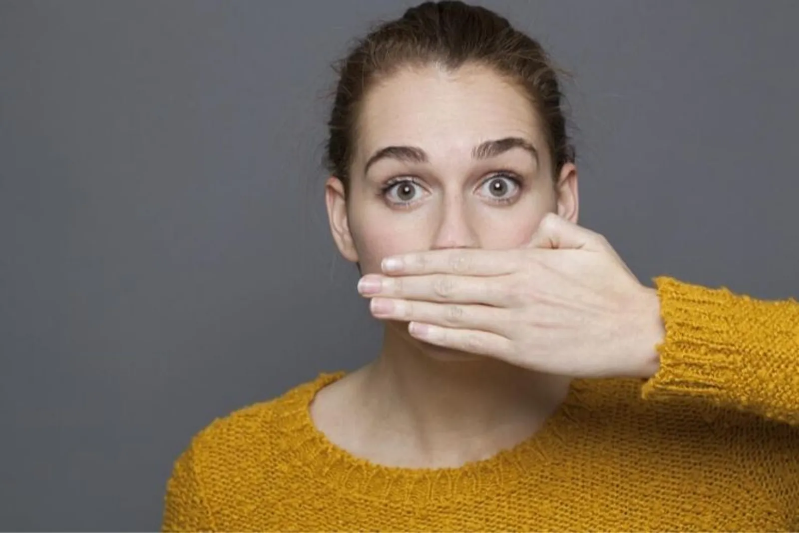 6 Bahaya Mencabut Bulu Hidung, Jangan Lakukan Lagi Ya! 