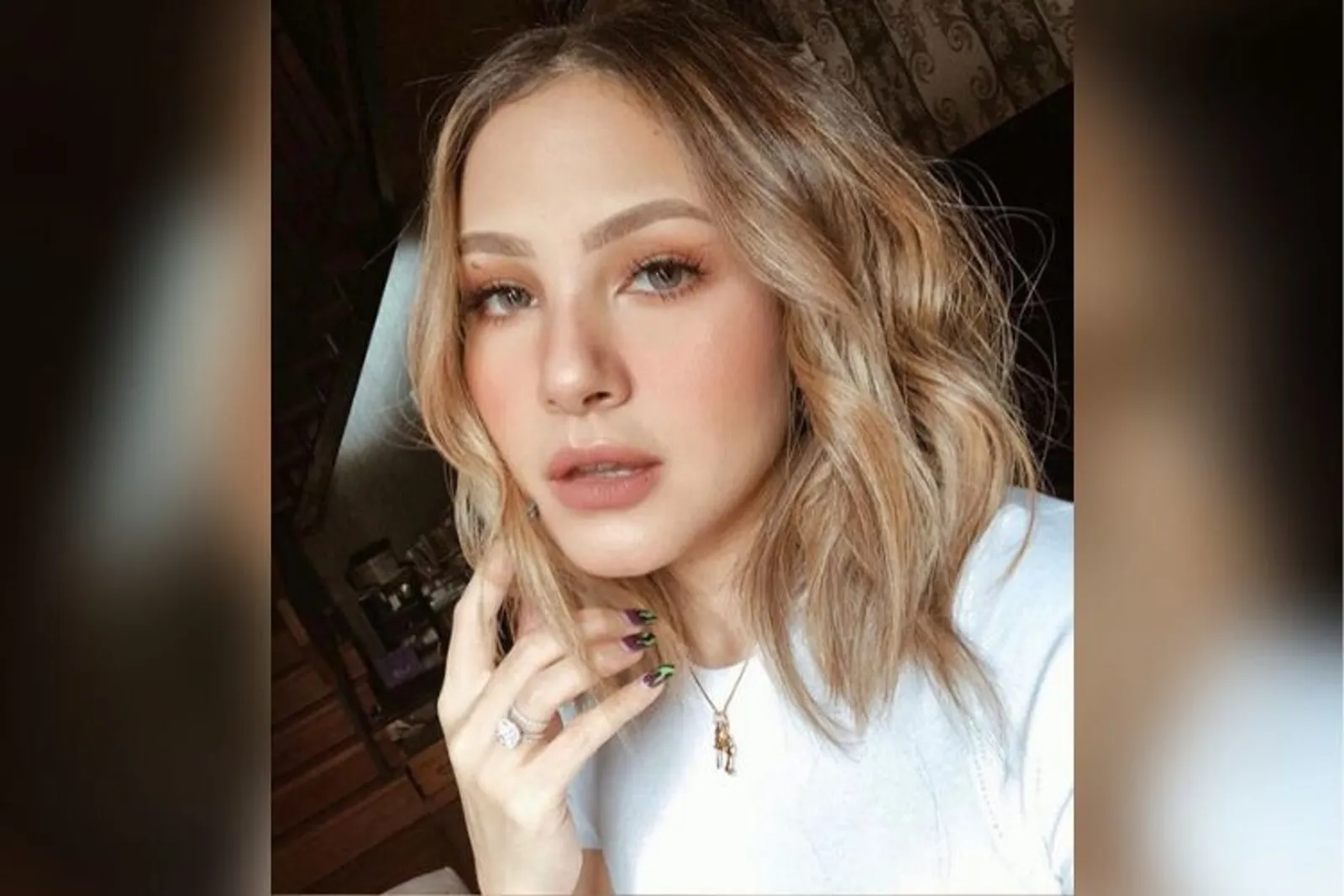 7 Artis yang Gemar Bereksperimen dengan Makeup