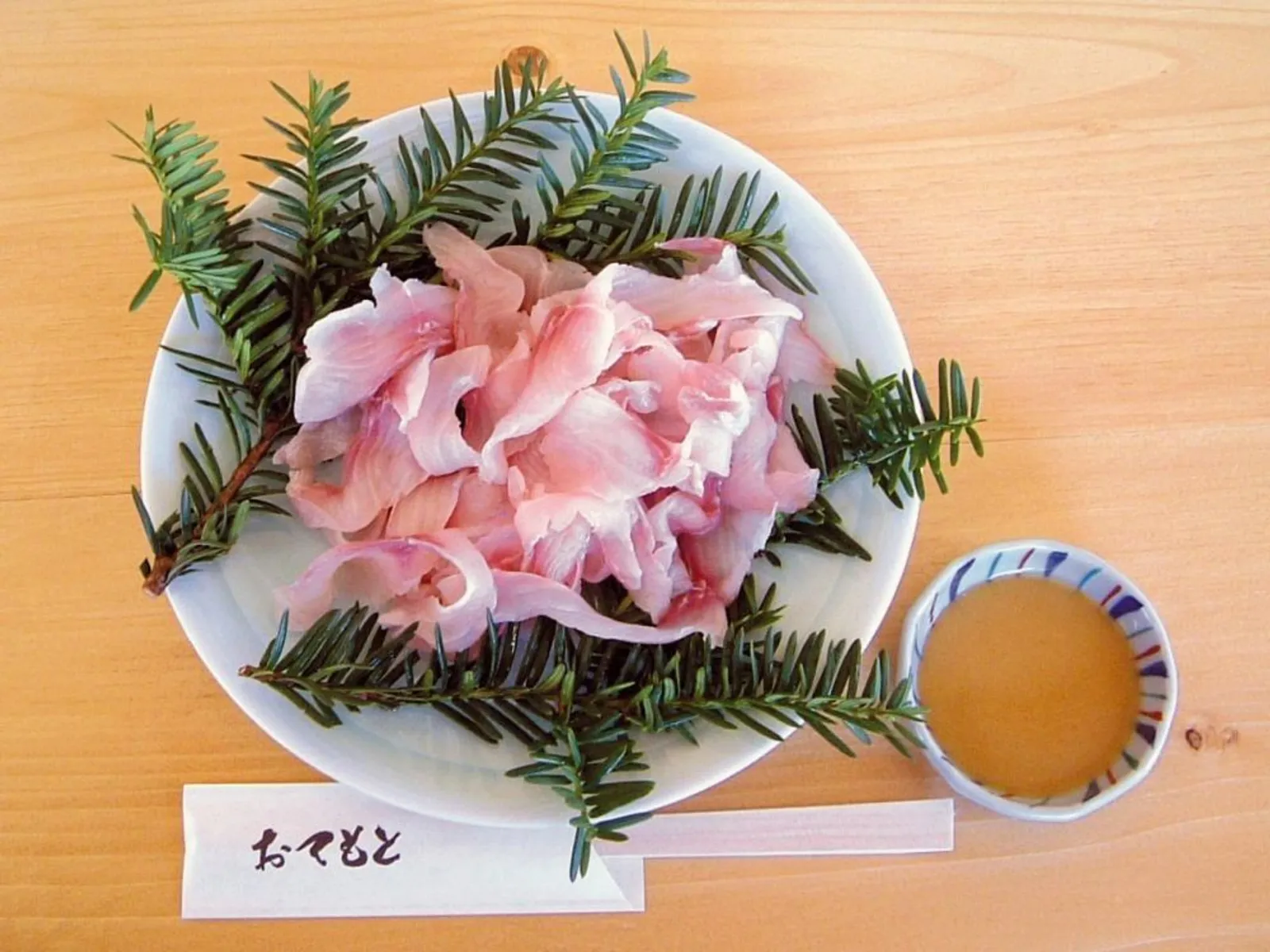 10 Masakan Unik Jepang yang Menggunakan Bahan Mentah, Berani Coba?