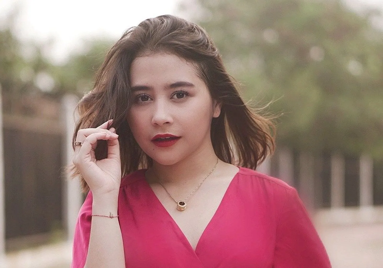 Punya 4 Lantai, Ini 20 Potret Rumah Super Mewah Prilly Latuconsina!