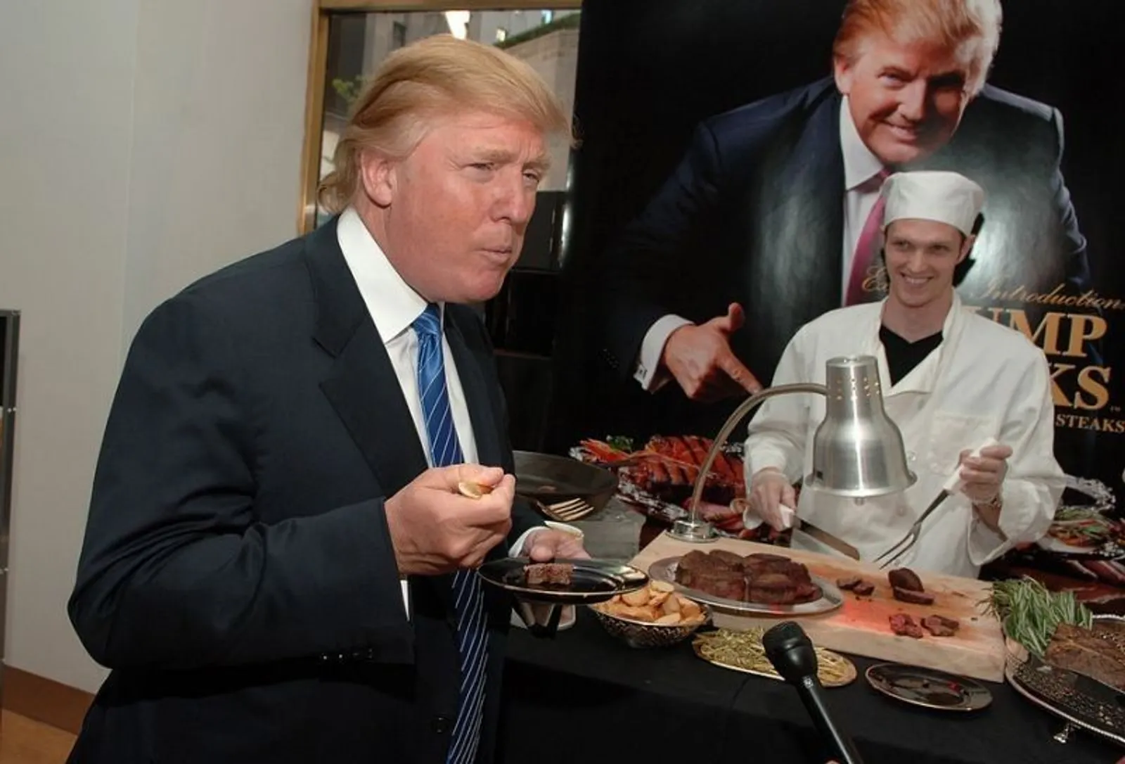7 Kebiasaan Makan Aneh Donald Trump yang Bikin Geleng-Geleng Kepala