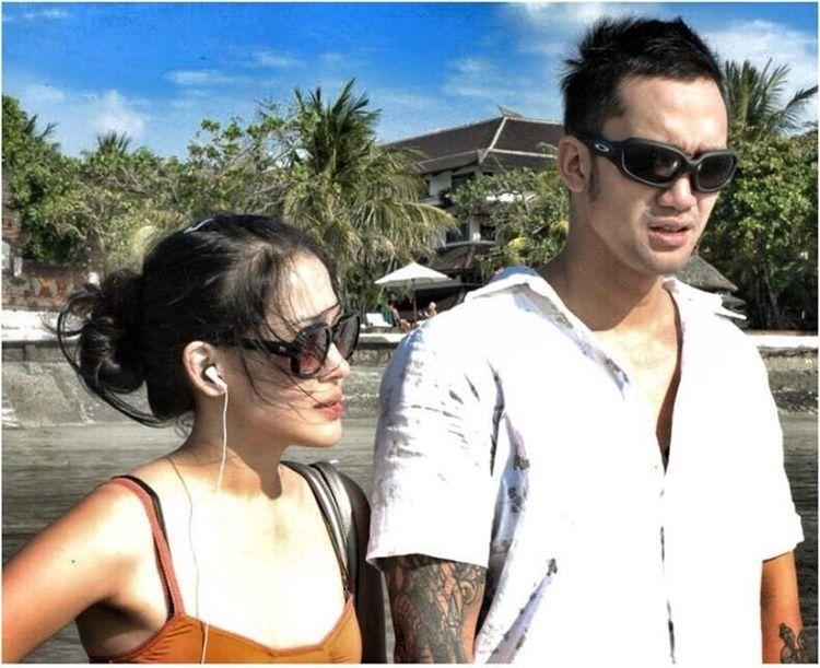 Saling Dukung, Ini 12 Potret Mesra Tora Sudiro dan Mieke Amalia