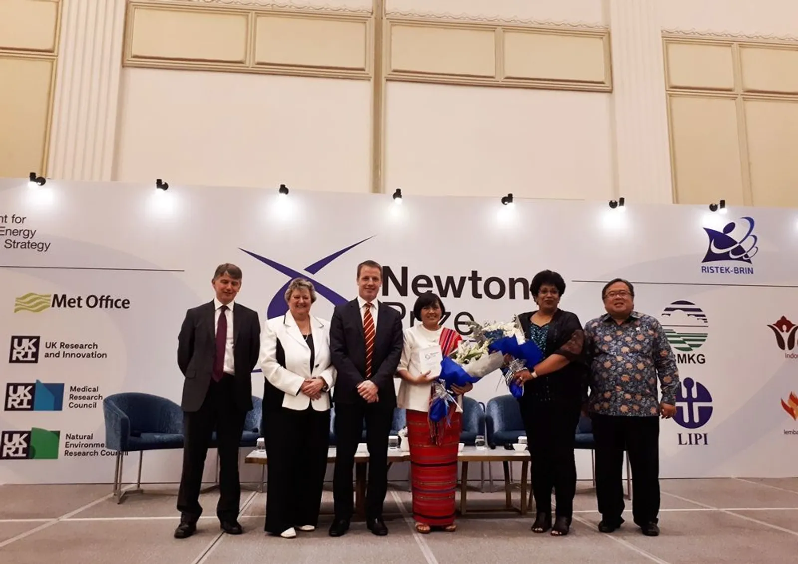 Bangga! Riset Dr Harkunti Rahayu Berhasil Menangkan Newton Prize 2019