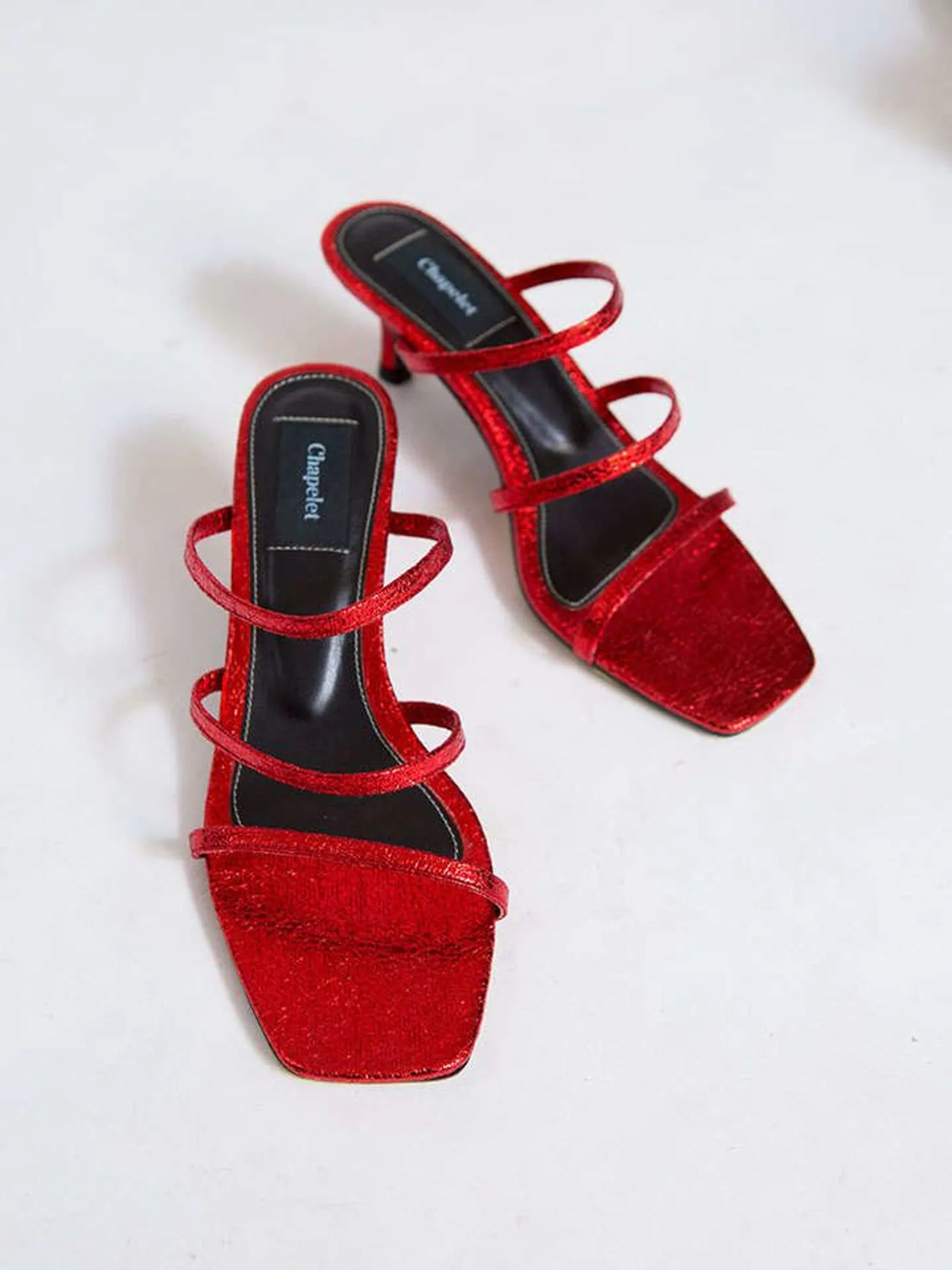 #PopbelaOOTD: Pilihan Sepatu Merah untuk Rayakan Imlek