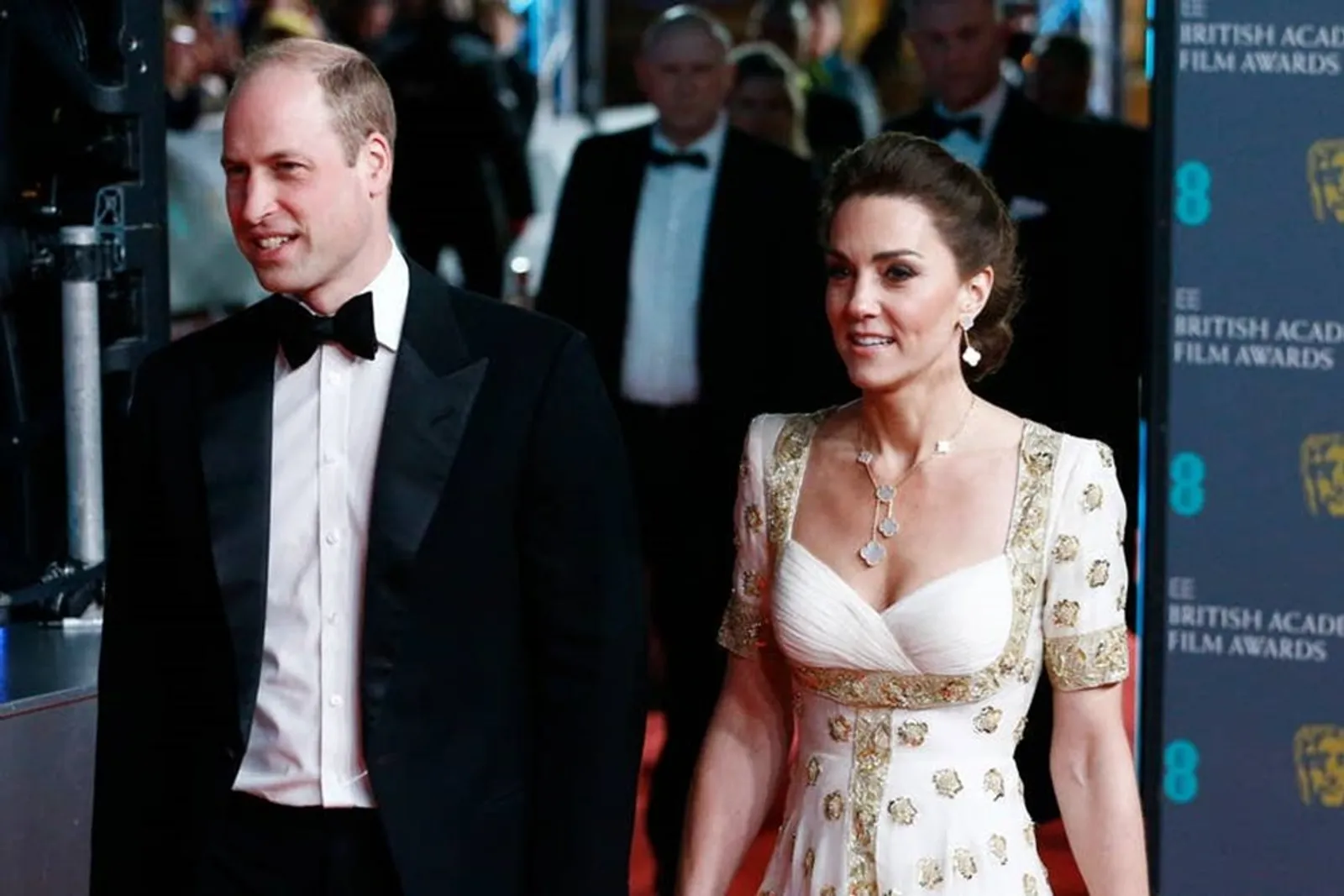 8 Pasangan yang Menghangatkan Karpet Merah BAFTA Awards 2020