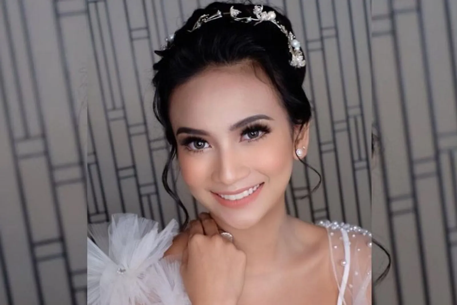 Digelar di Bali, Intip 6 Momen Resepsi Pernikahan Vanessa Angel